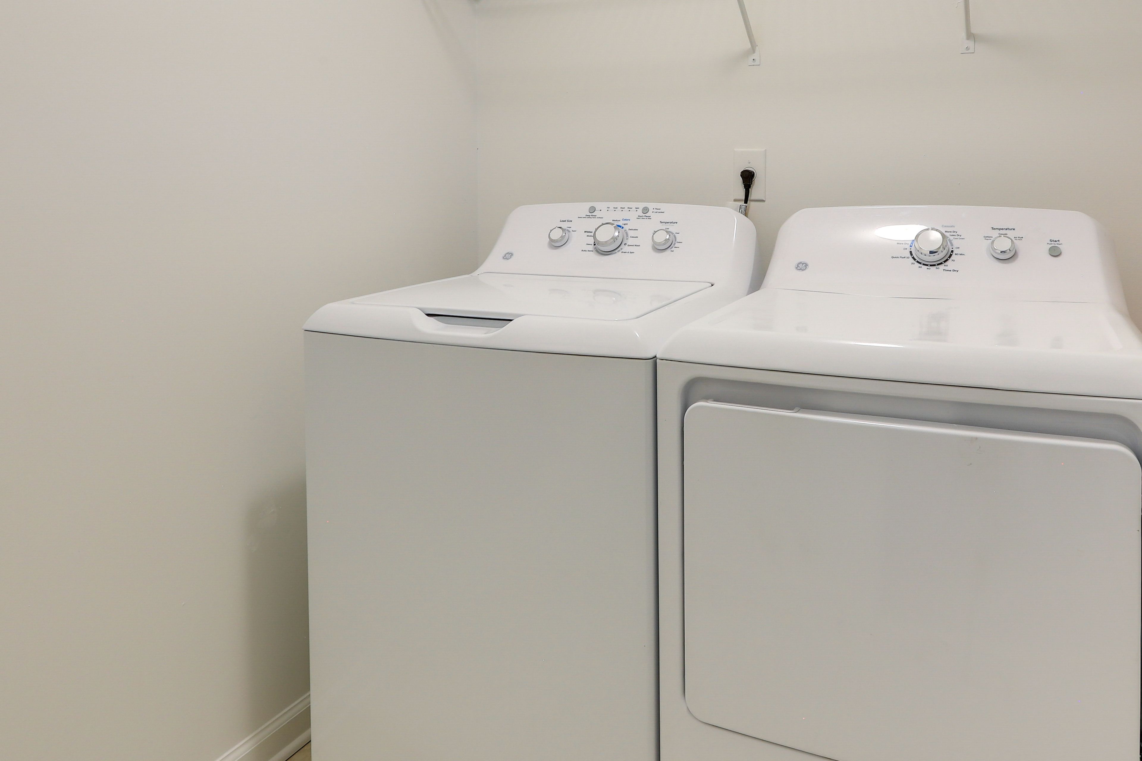 Laundry Area | Washer/Dryer | Hangers | Iron/Board | Trash Bags/Paper Towels