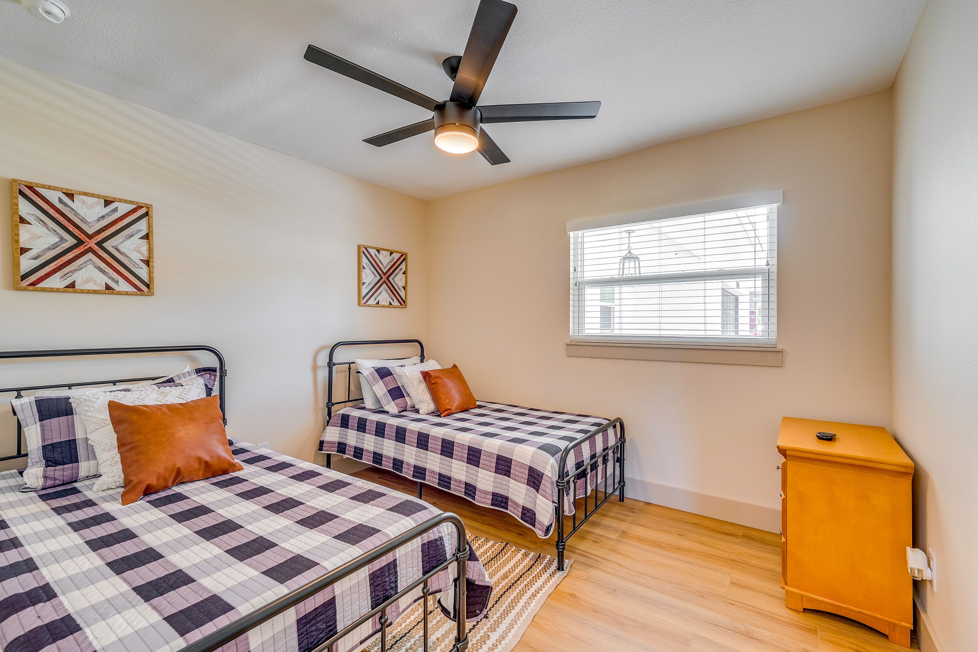 Bedroom 3 | 2 Twin Beds