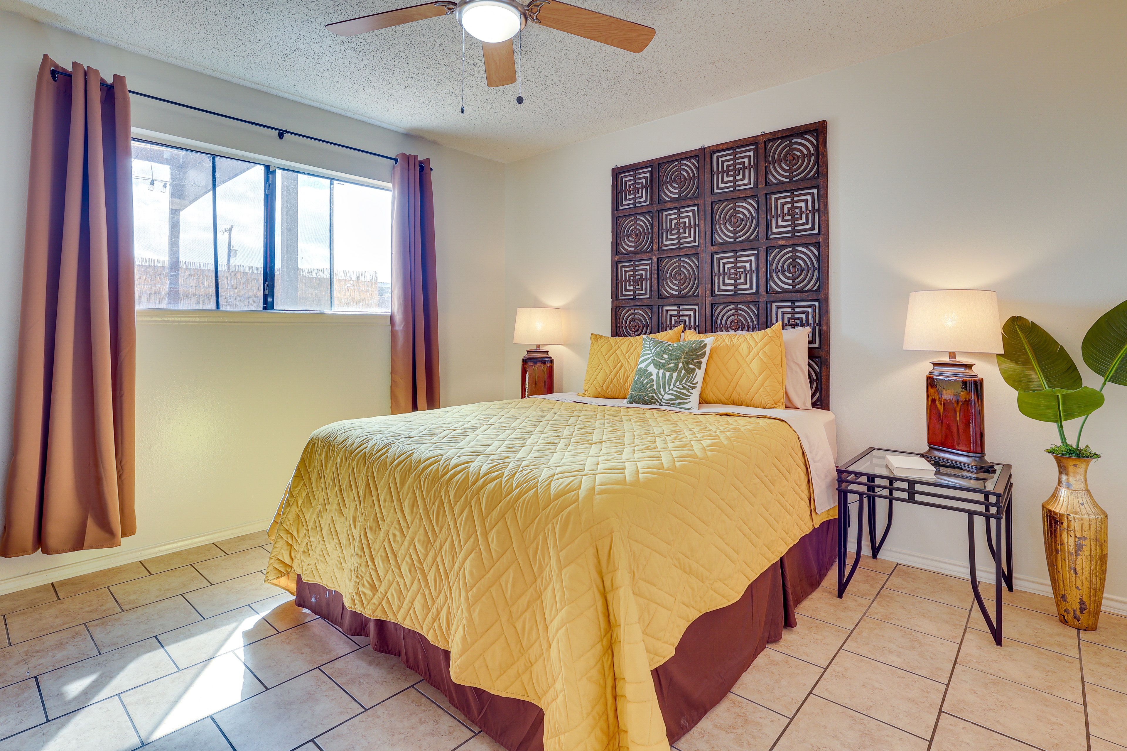 Bedroom Suite | 1st Floor | Queen Bed