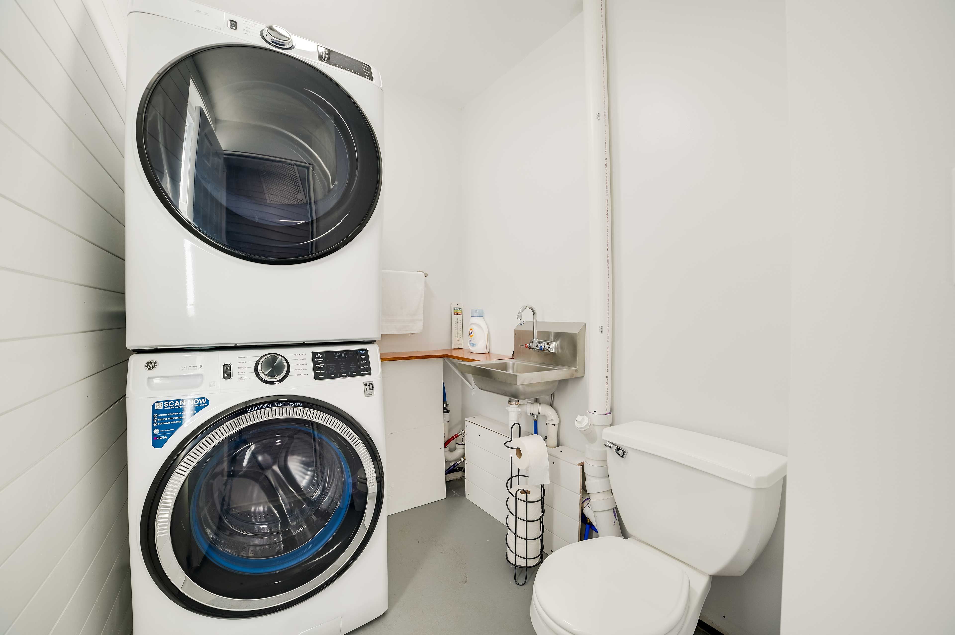 Half Bathroom | Washer & Dryer