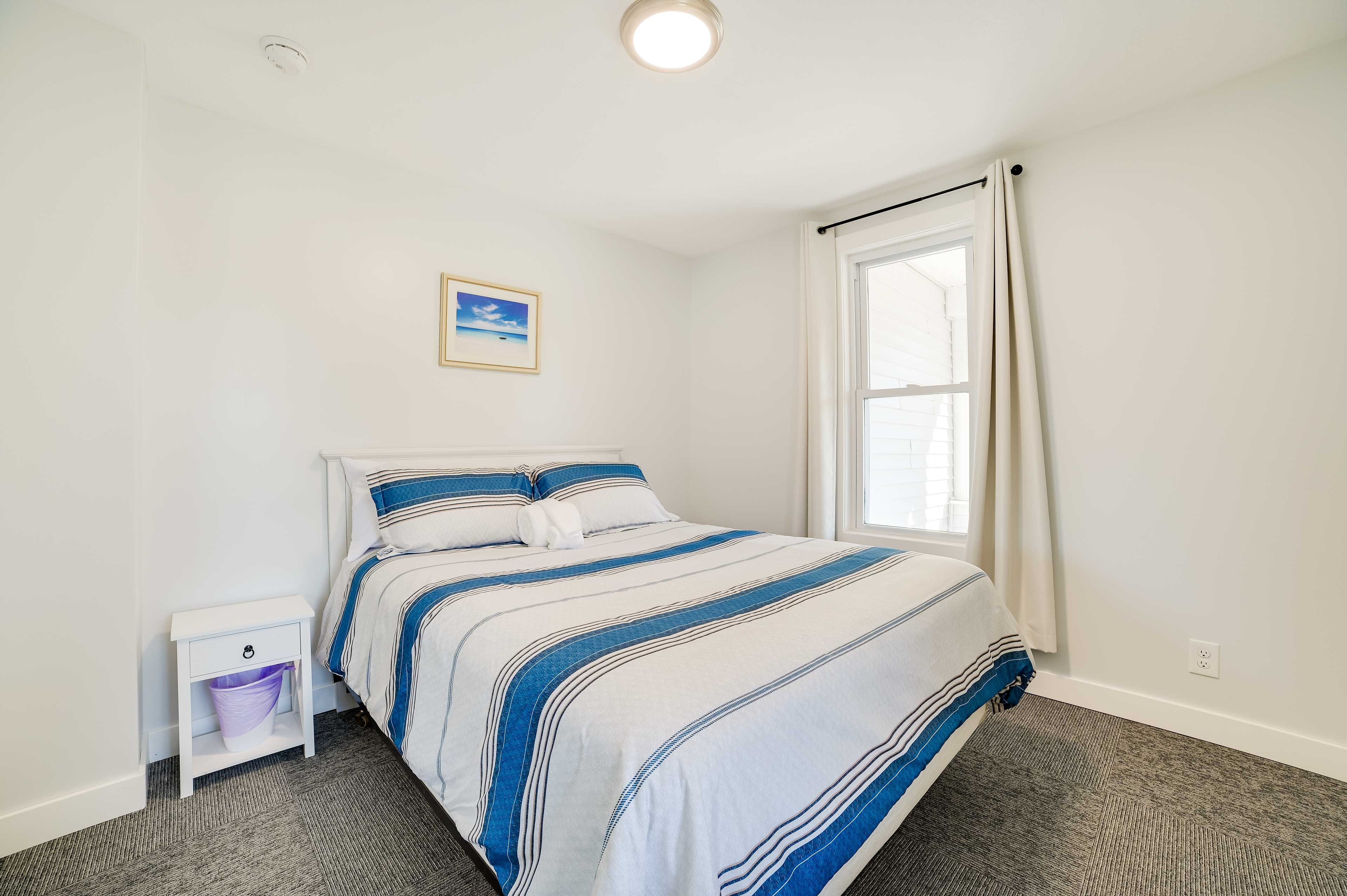 Bedroom 1 | Queen Bed | Linens Provided