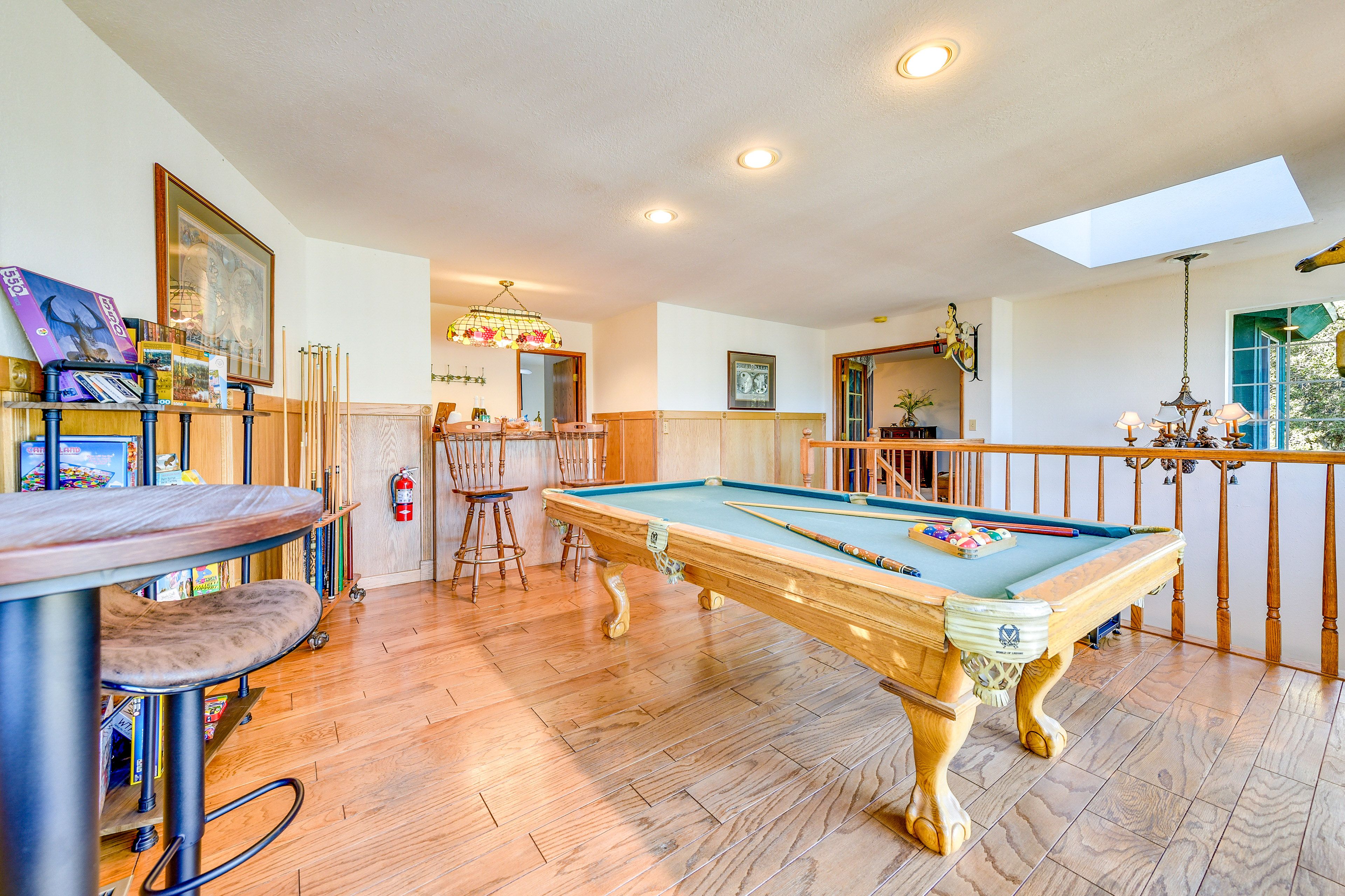 Game Room | Wet Bar | Pool Table