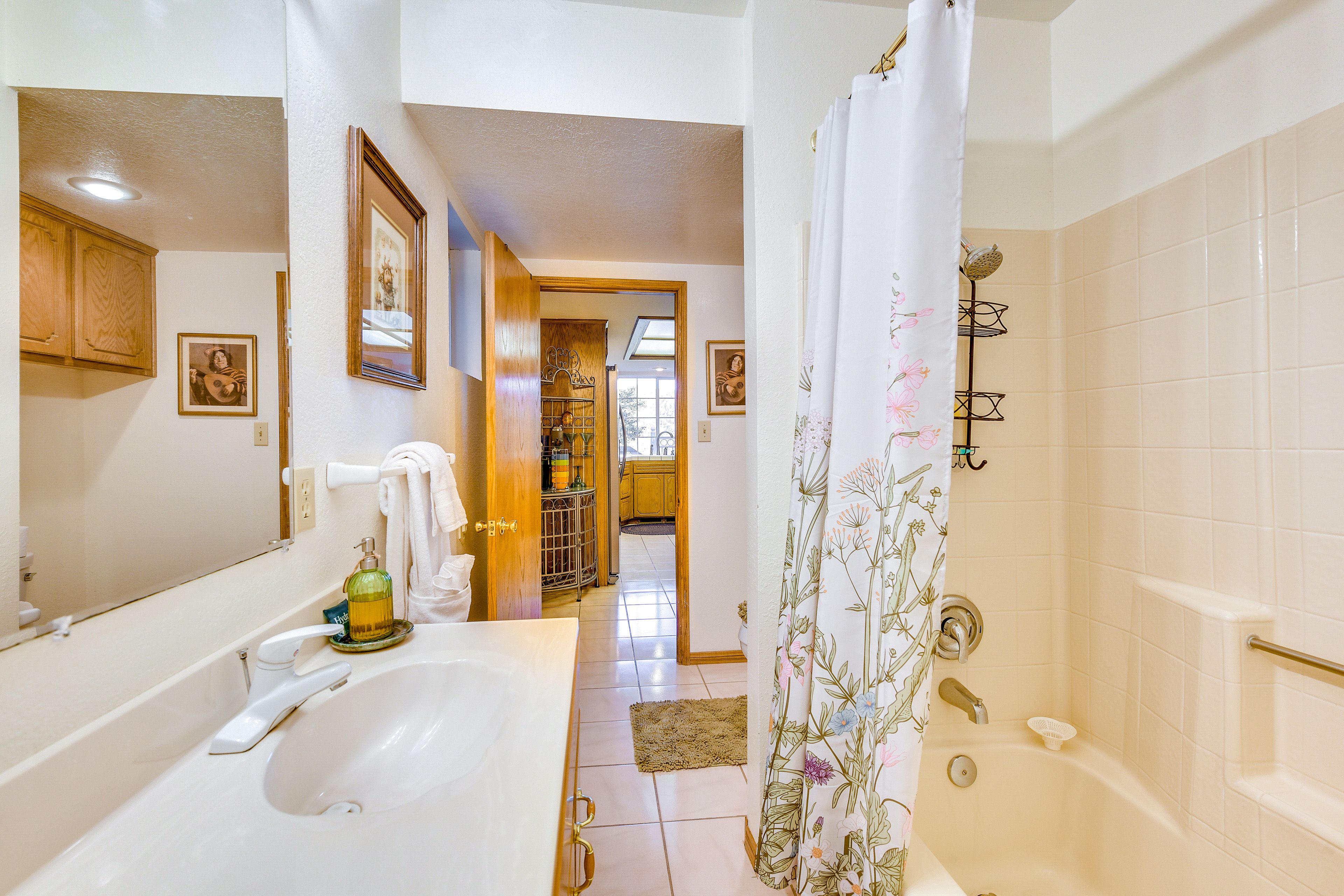 Bathroom | Towels Provided