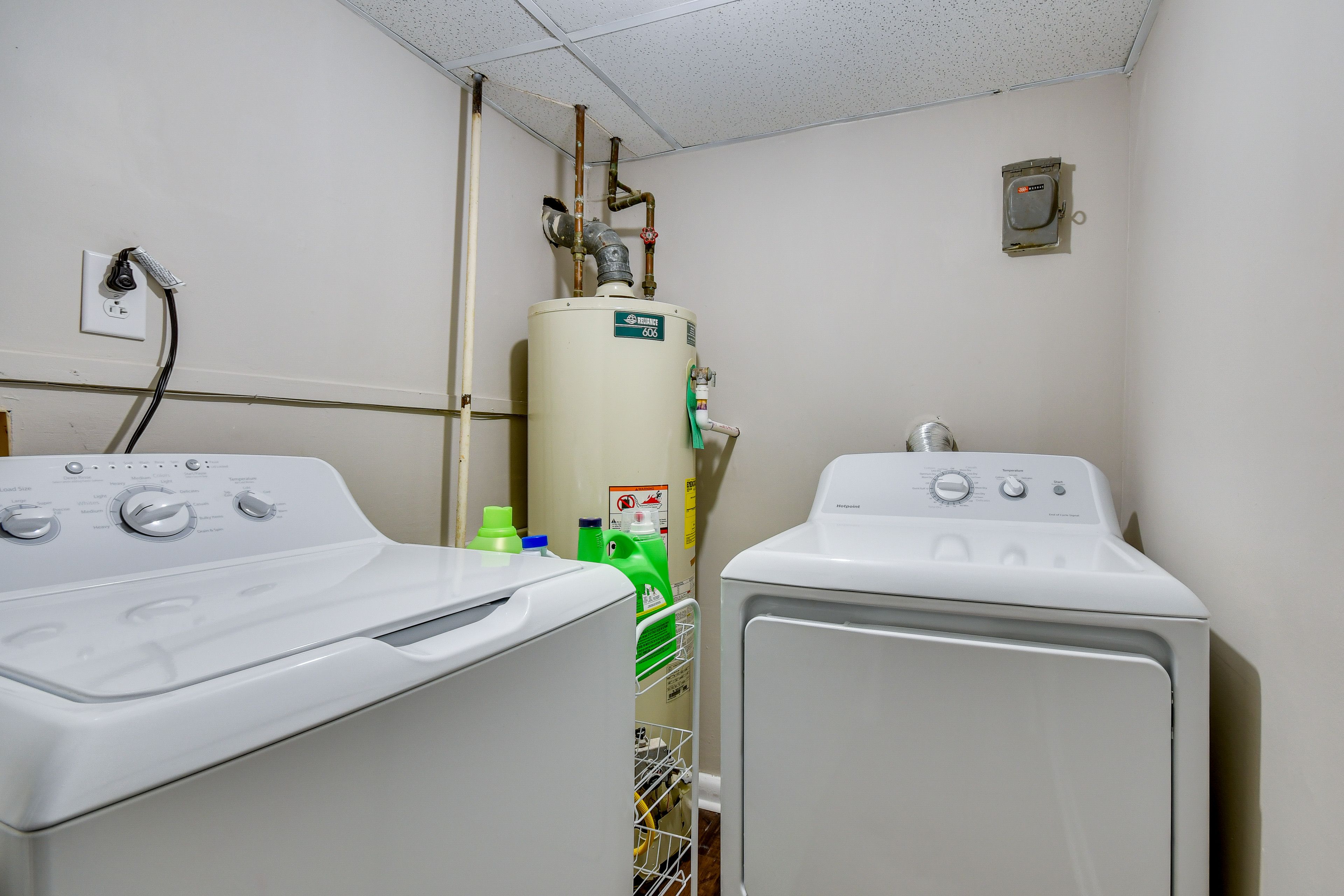 Washer & Dryer | Detergent Provided