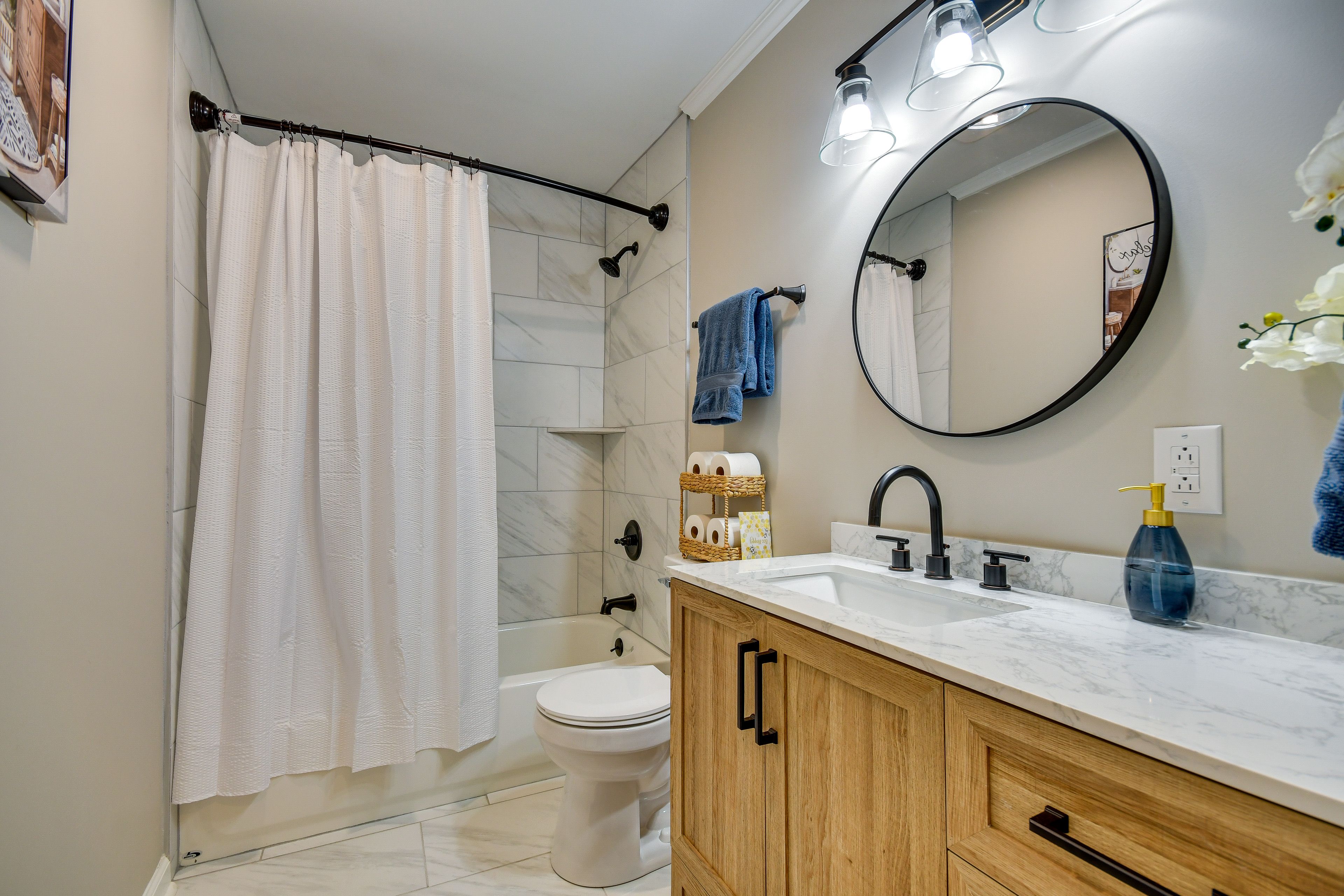 Full Bath | Main Level