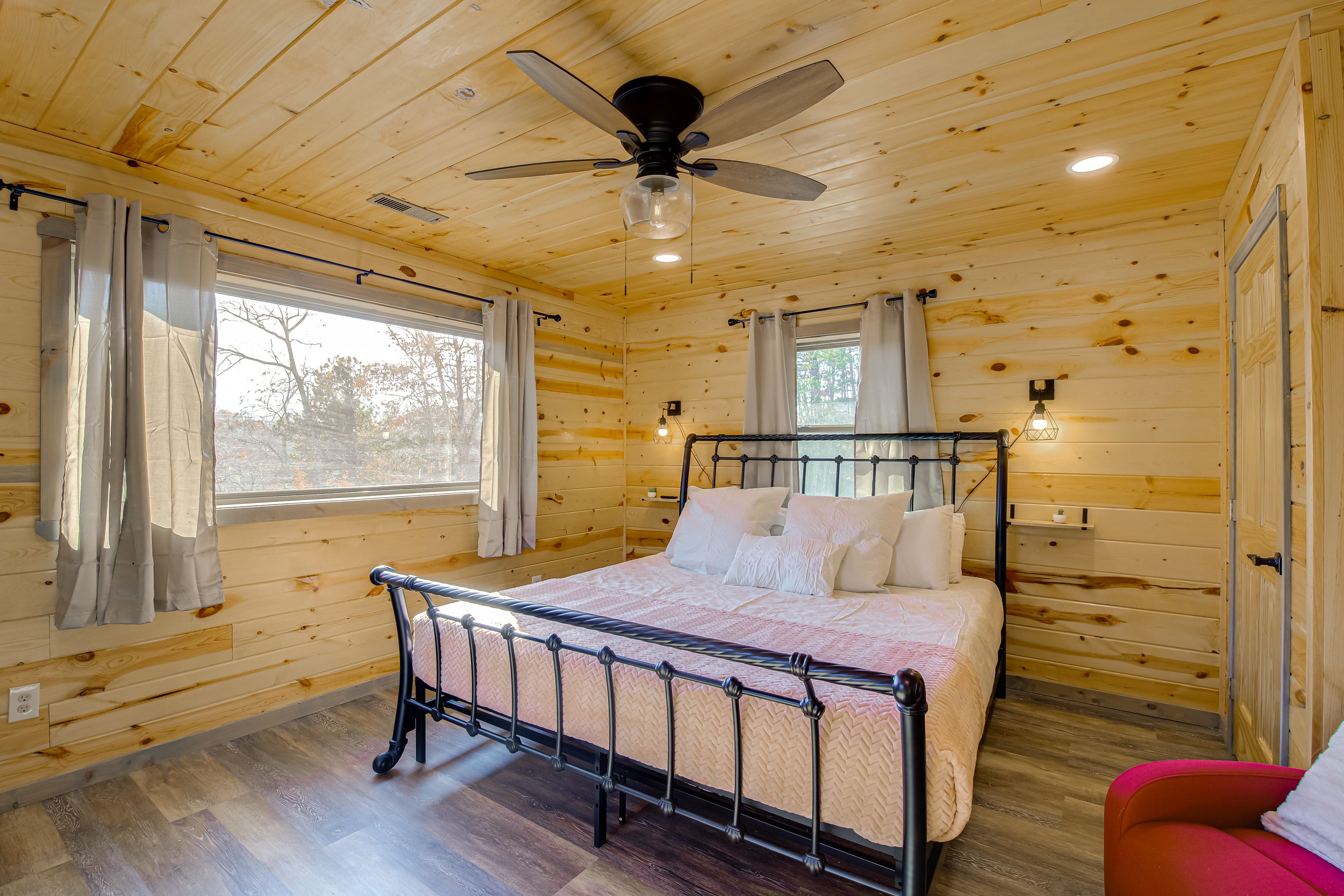Bedroom 3 | King Bed