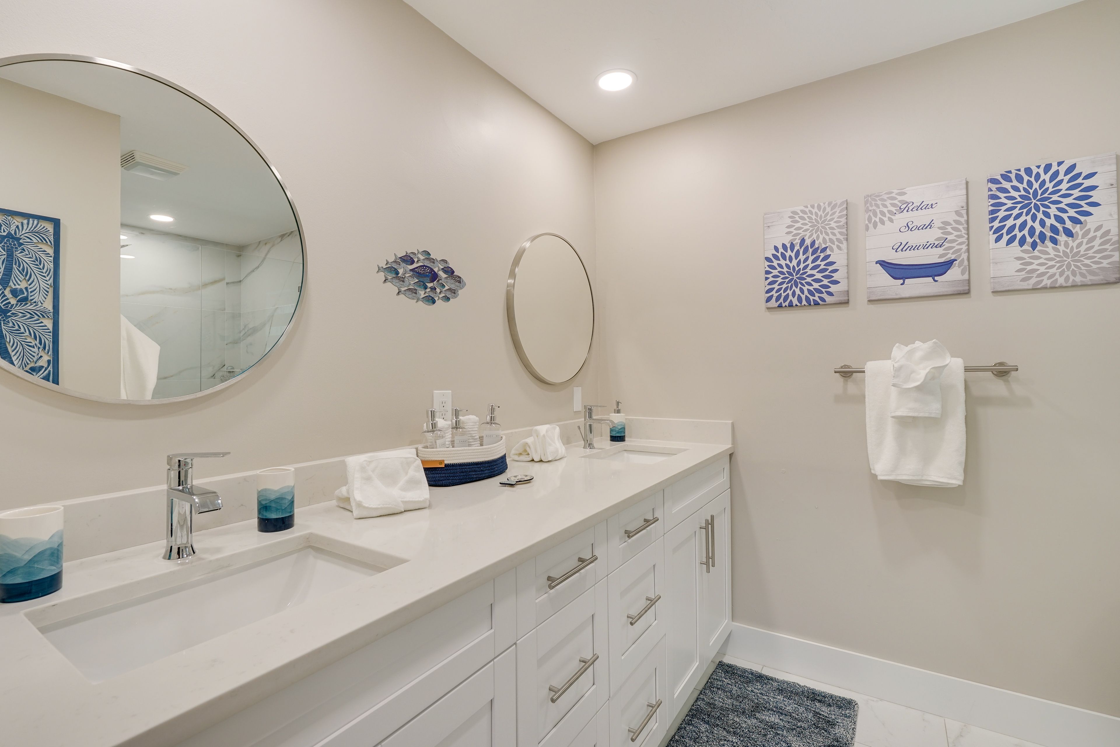 En-Suite Bathroom | Towels Provided