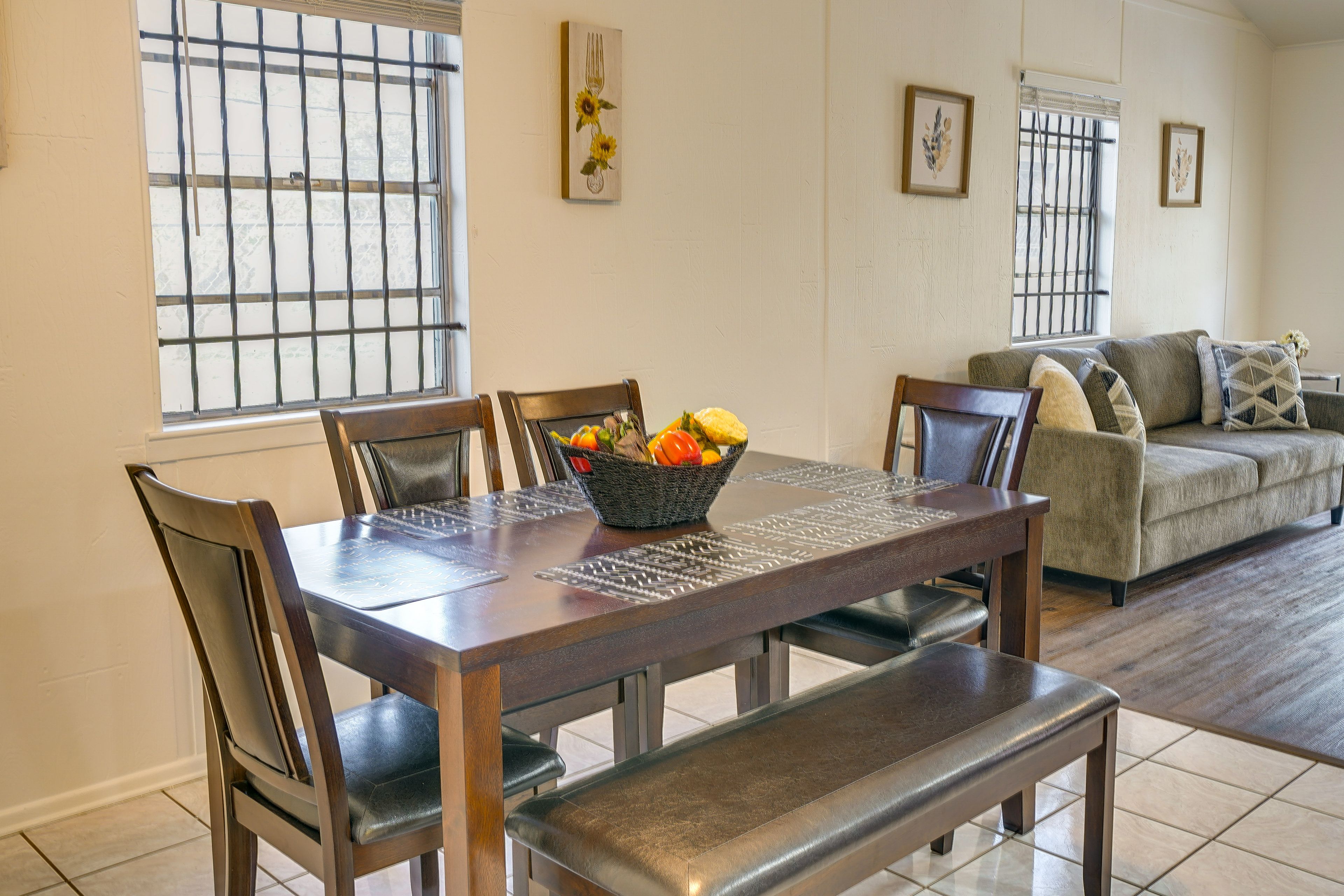 Dining Area | Dishware & Flatware Provided