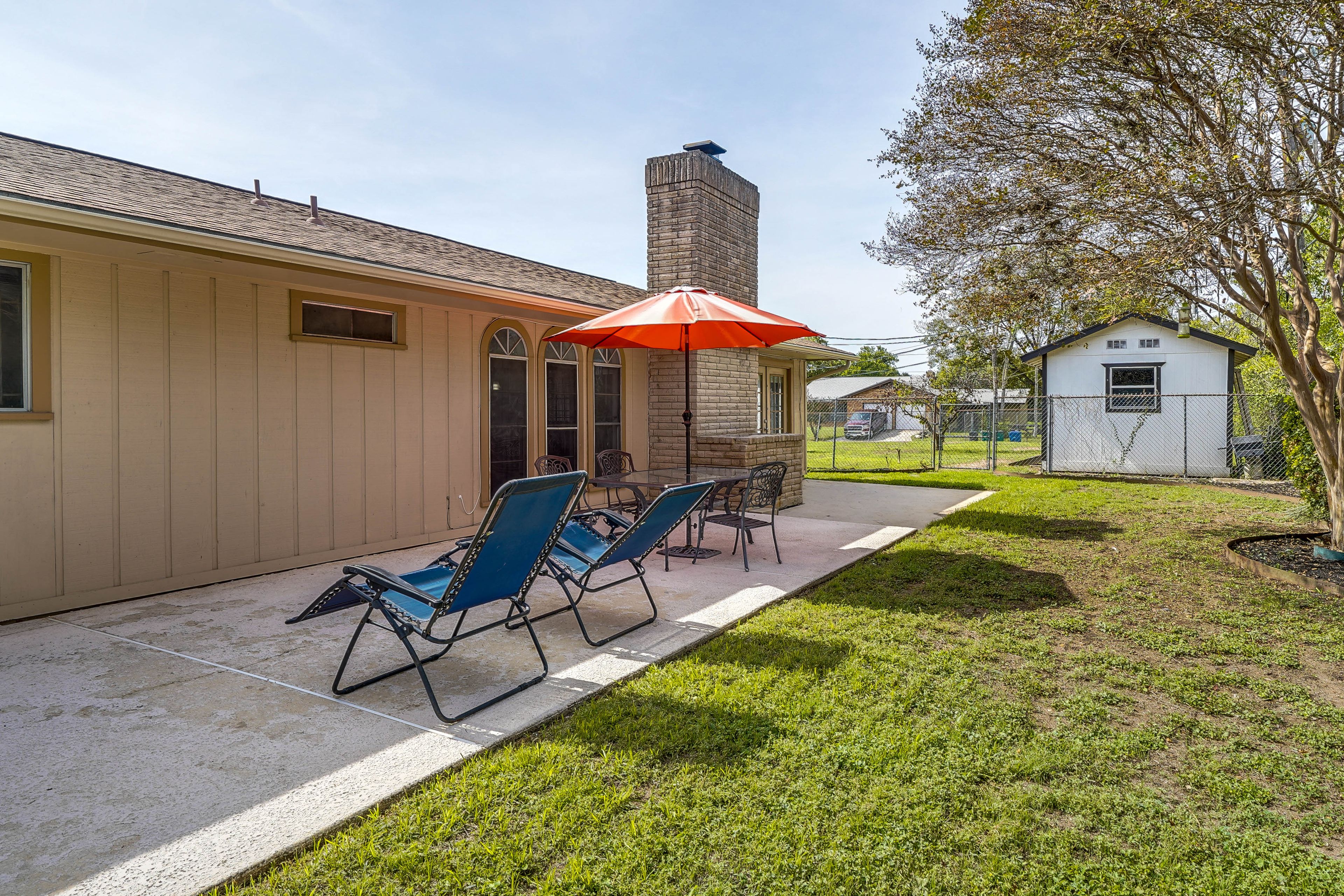 Fenced Backyard | Patio | Seating & Dining