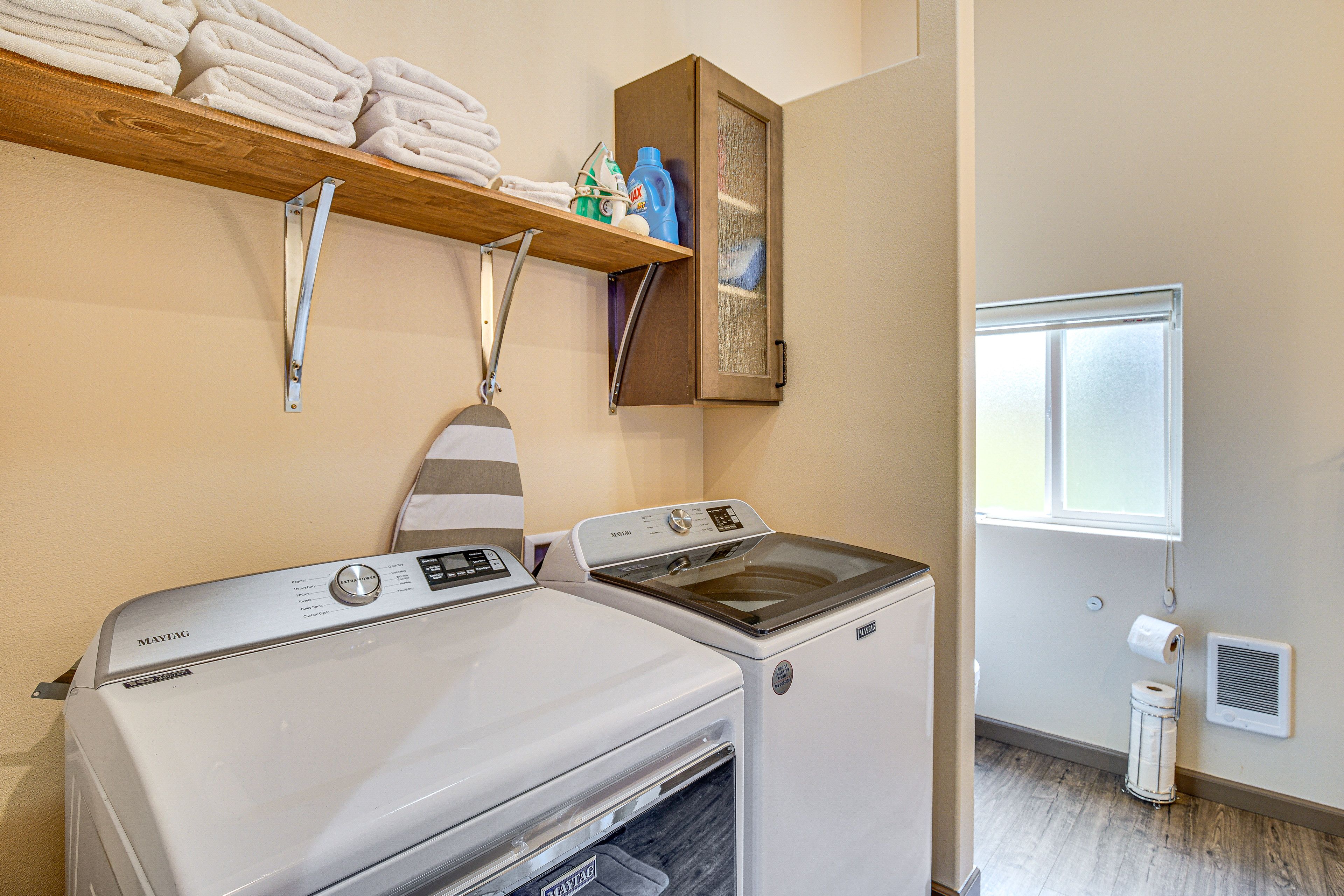 Bathroom | Complimentary Toiletries | Towels Provided