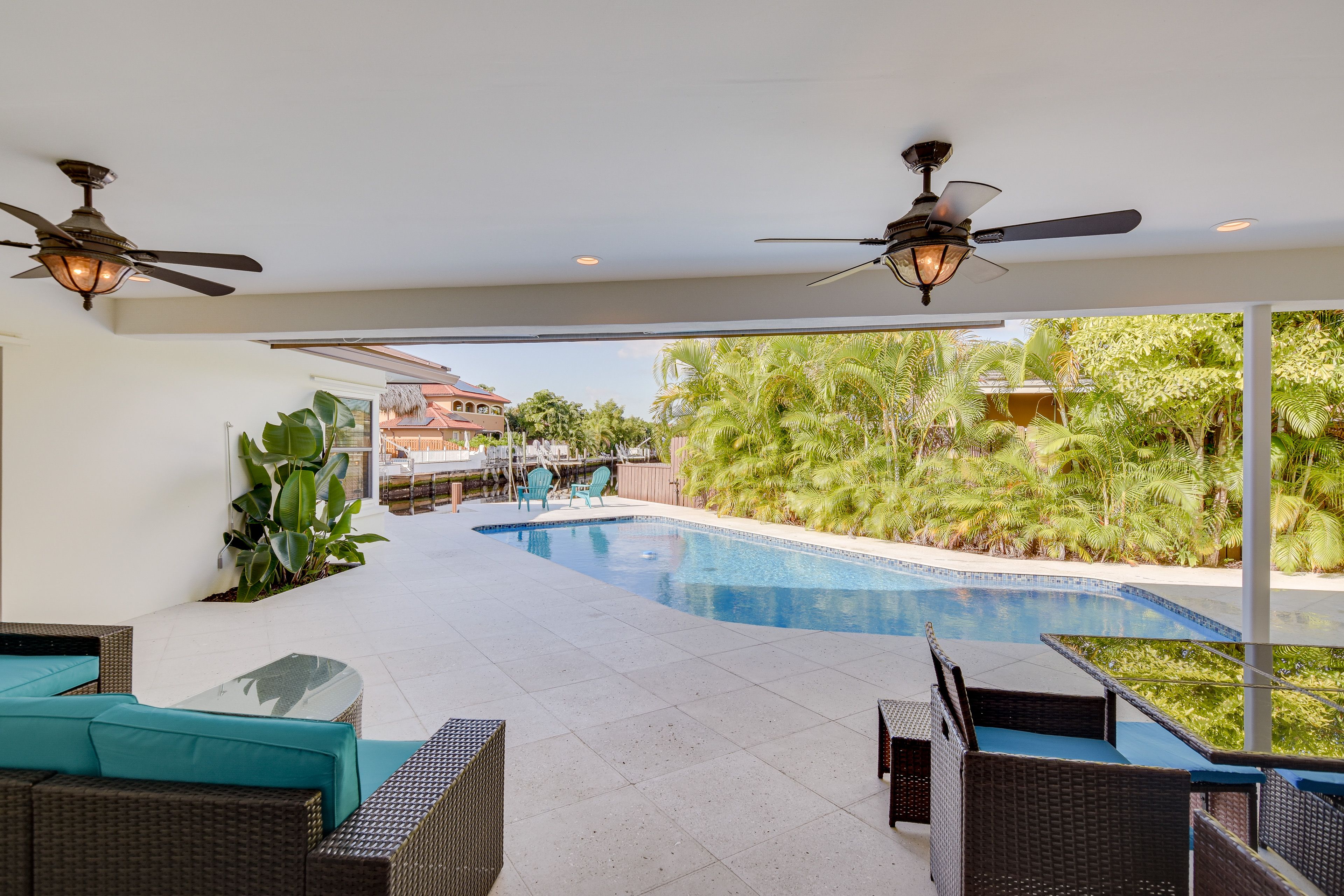 Covered Patio | Seating | Dining Table | Gas Grill