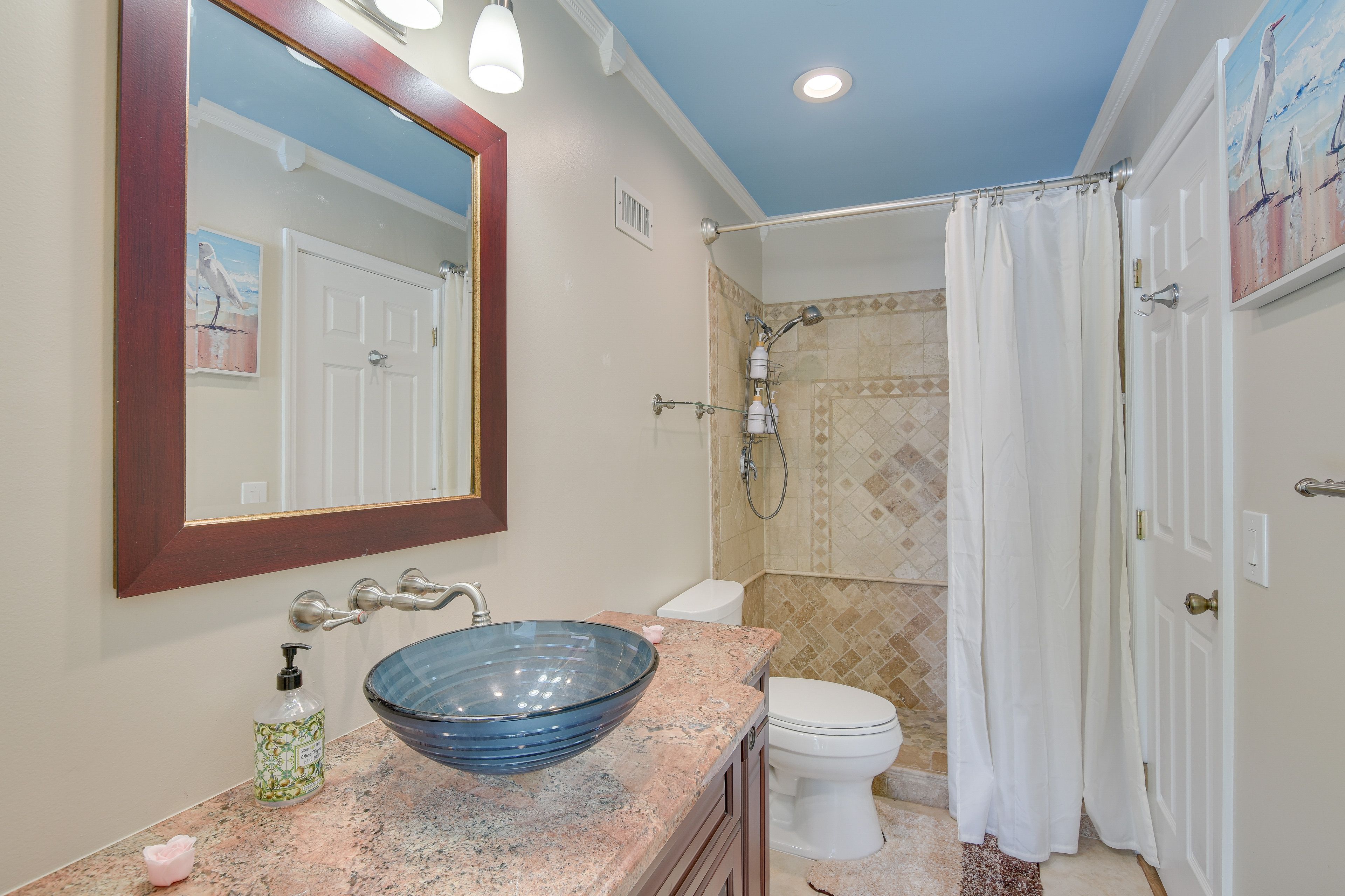 Bathroom | Towels Provided