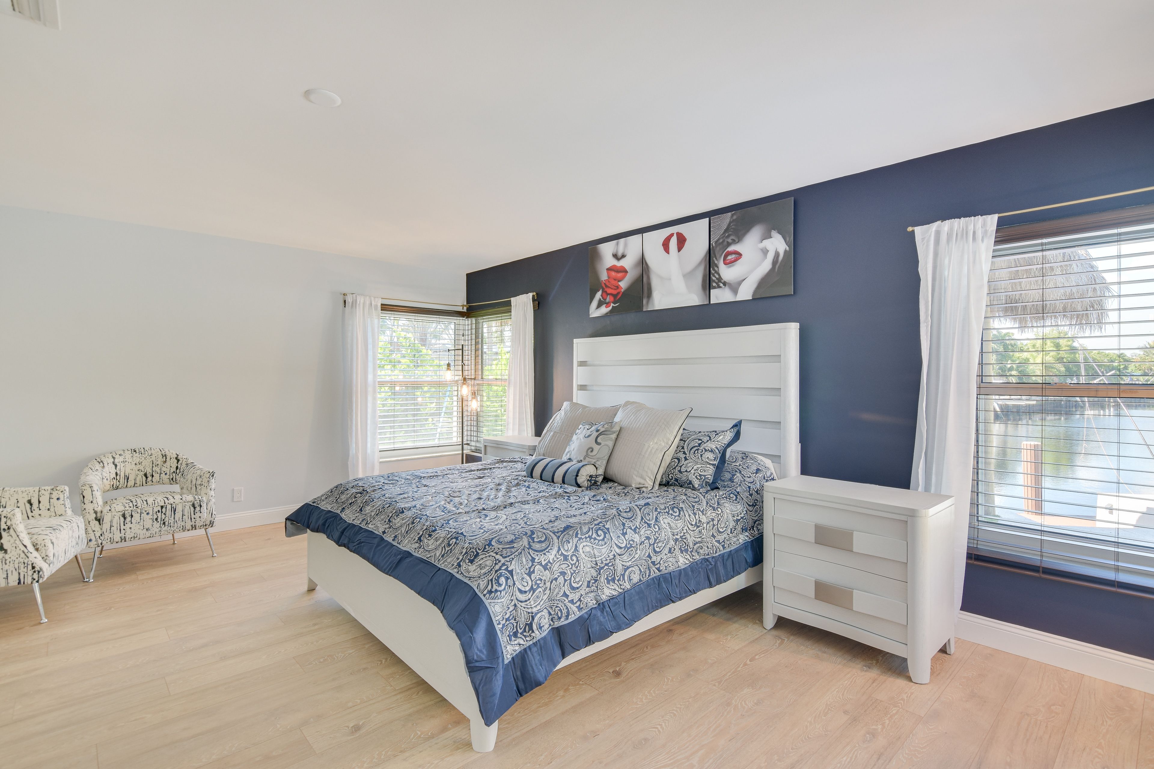 Bedroom 1 | King Bed | En-Suite Bathroom