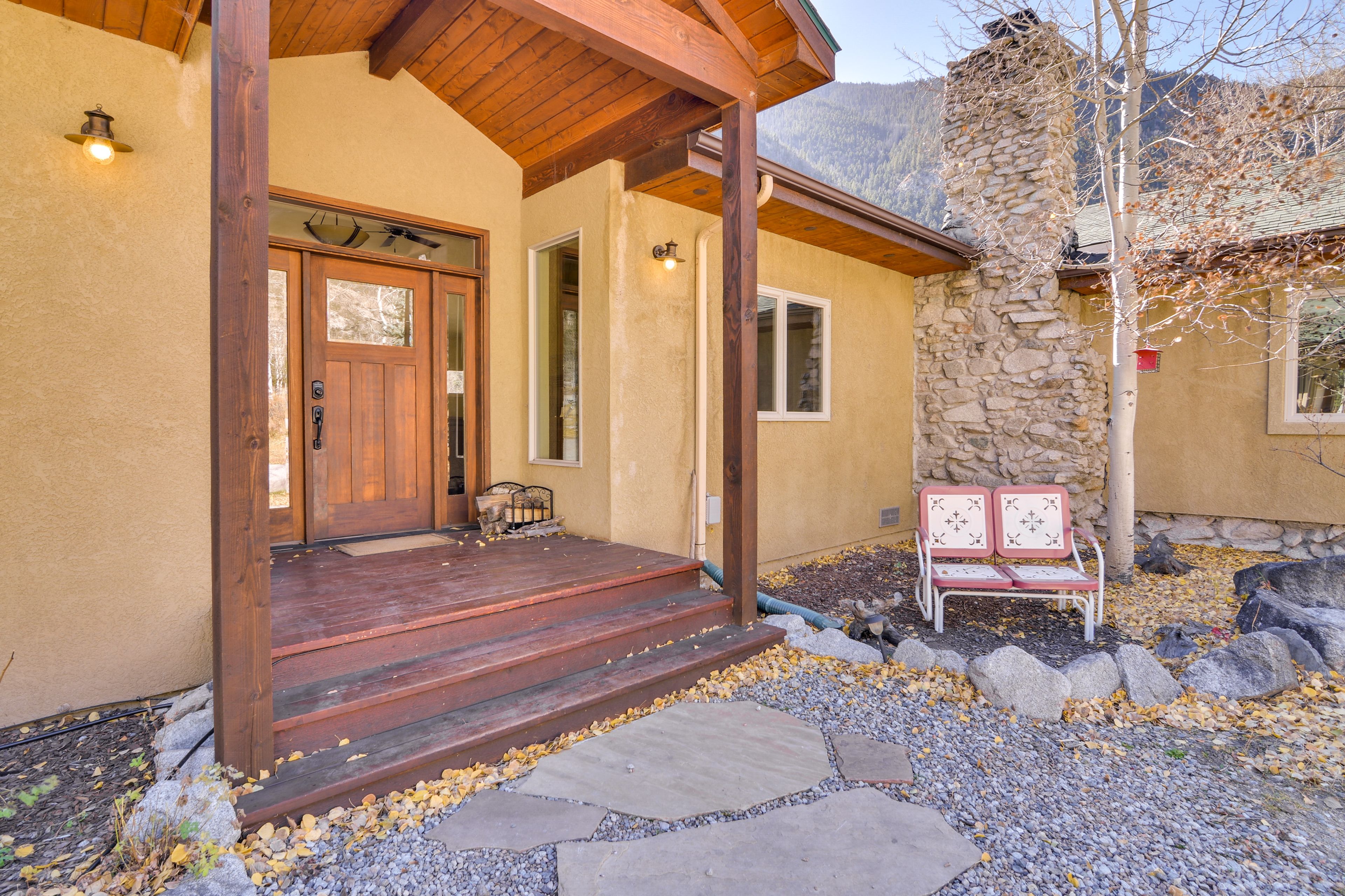 Home Exterior | 3 Steps to Enter