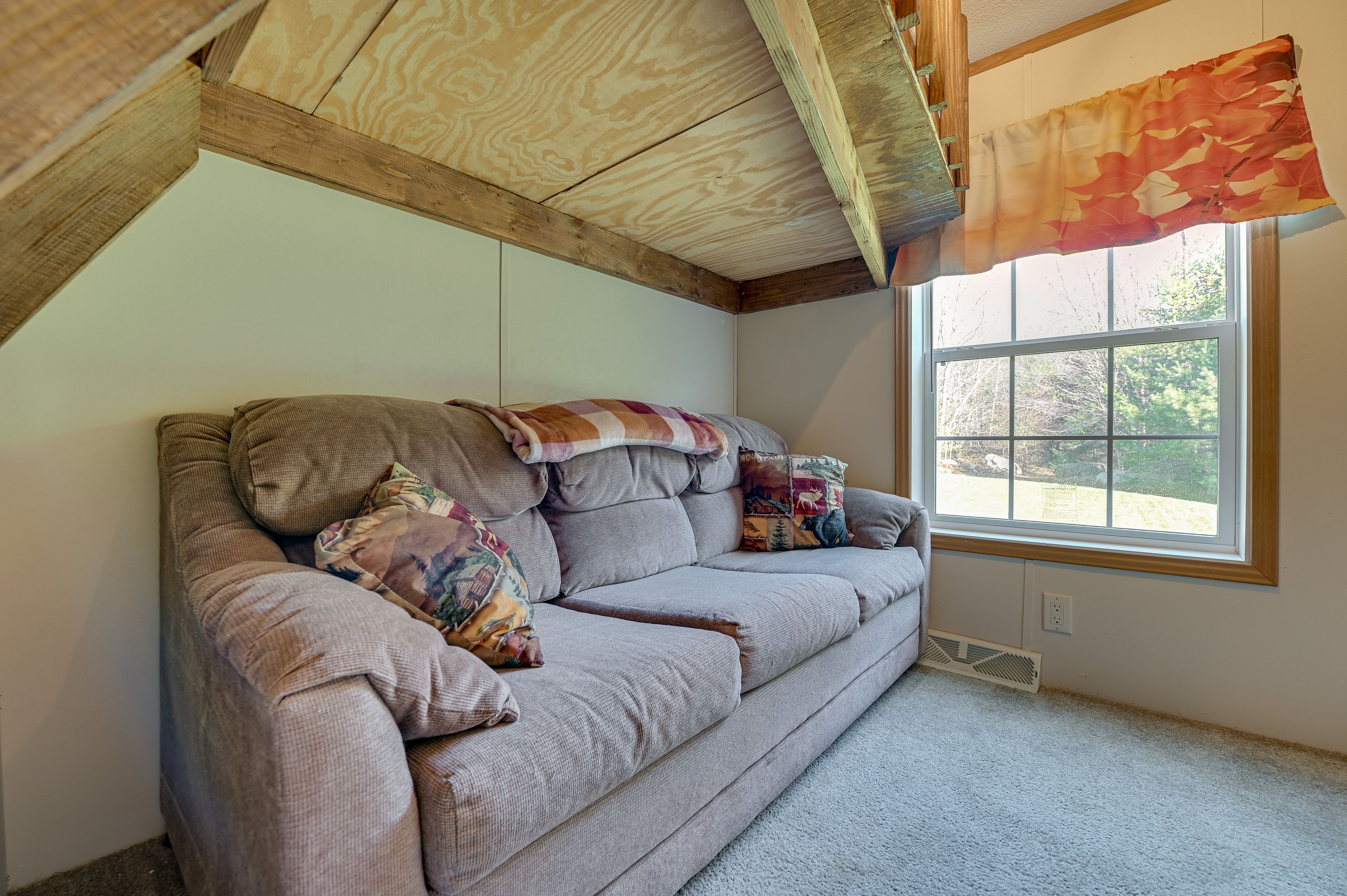 Bedroom 3 | Lofted Twin Mattress | Queen Sleeper Sofa