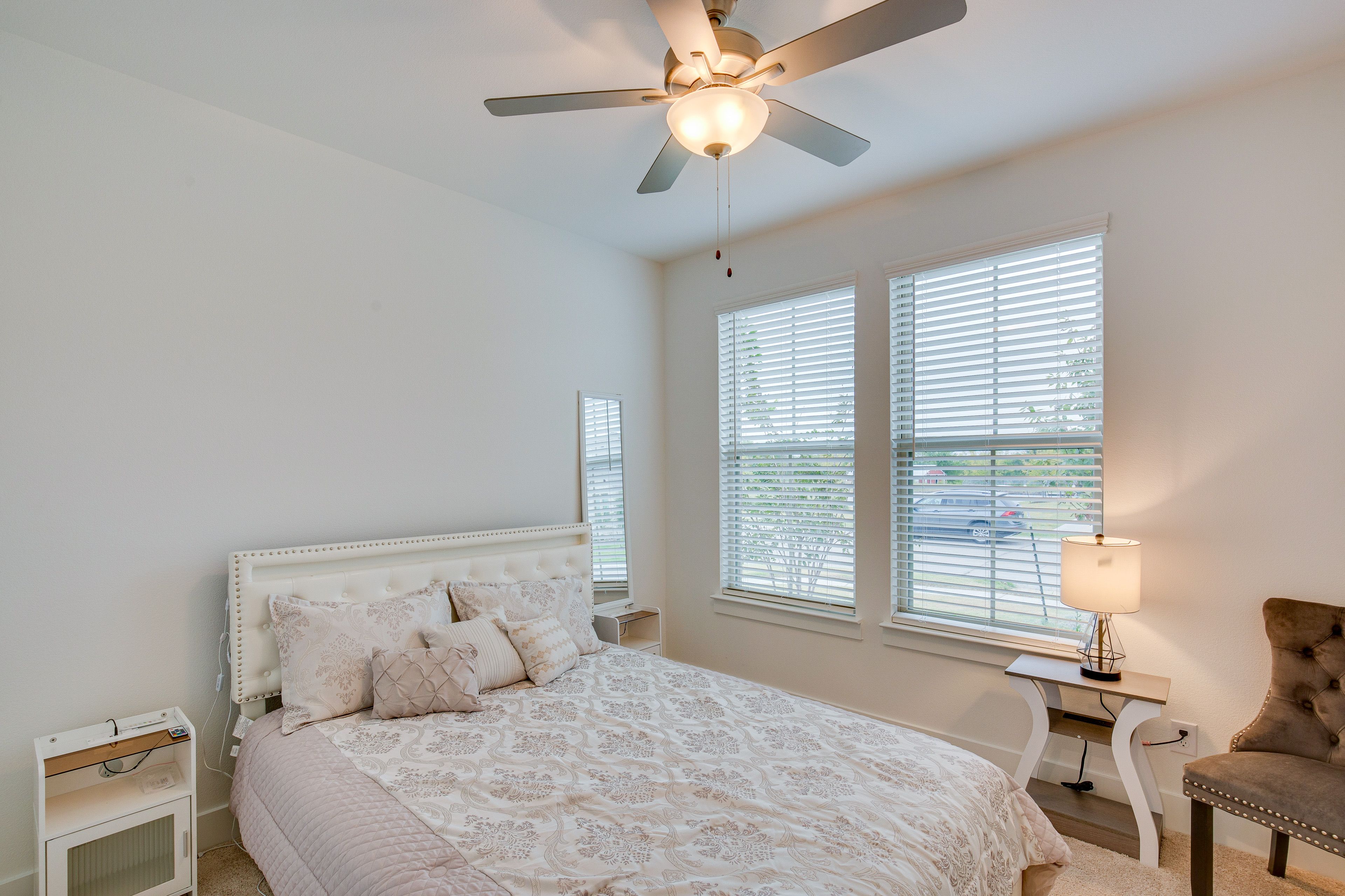 Bedroom 2 | Queen Bed