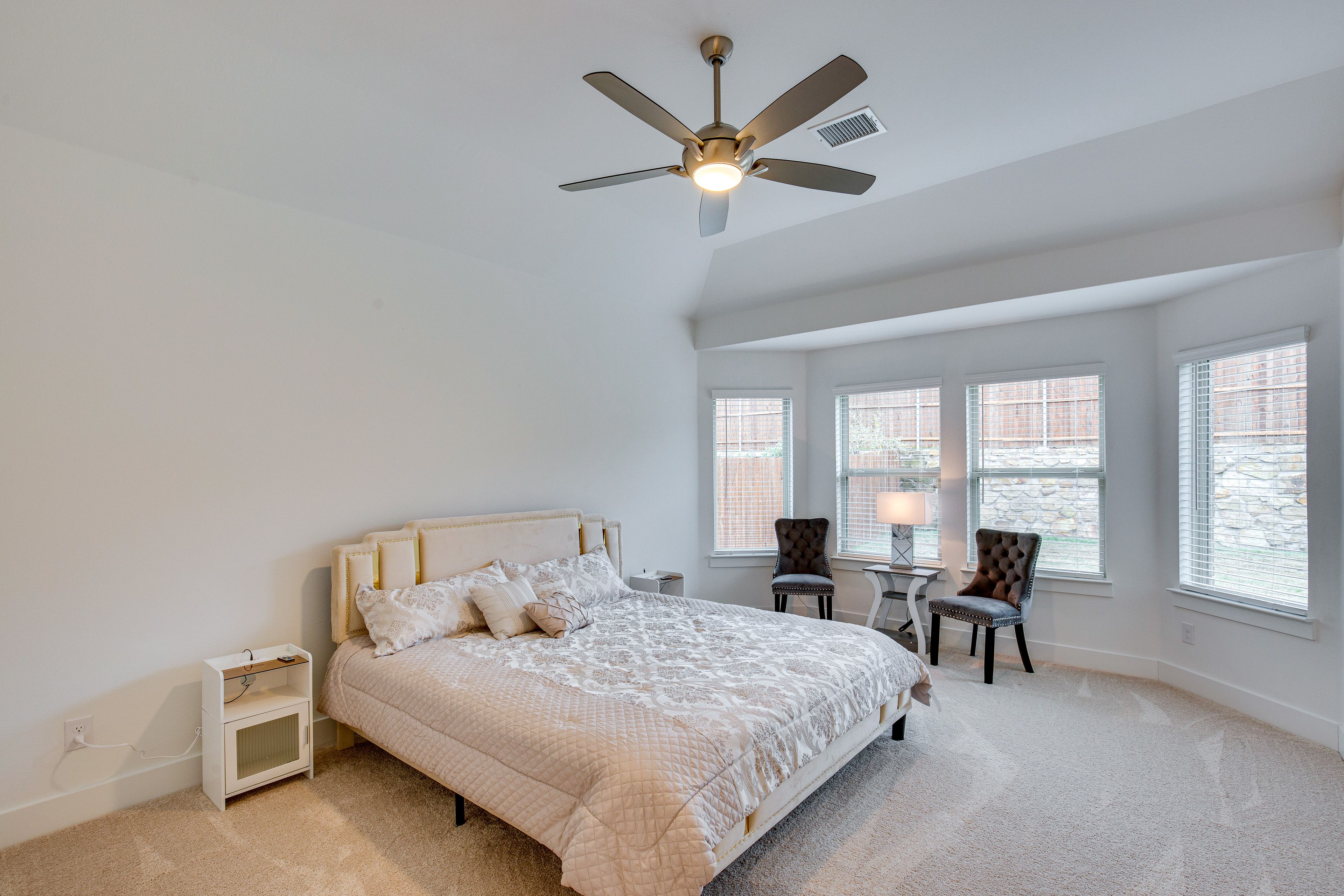 Bedroom 1 | King Bed | Linens Provided