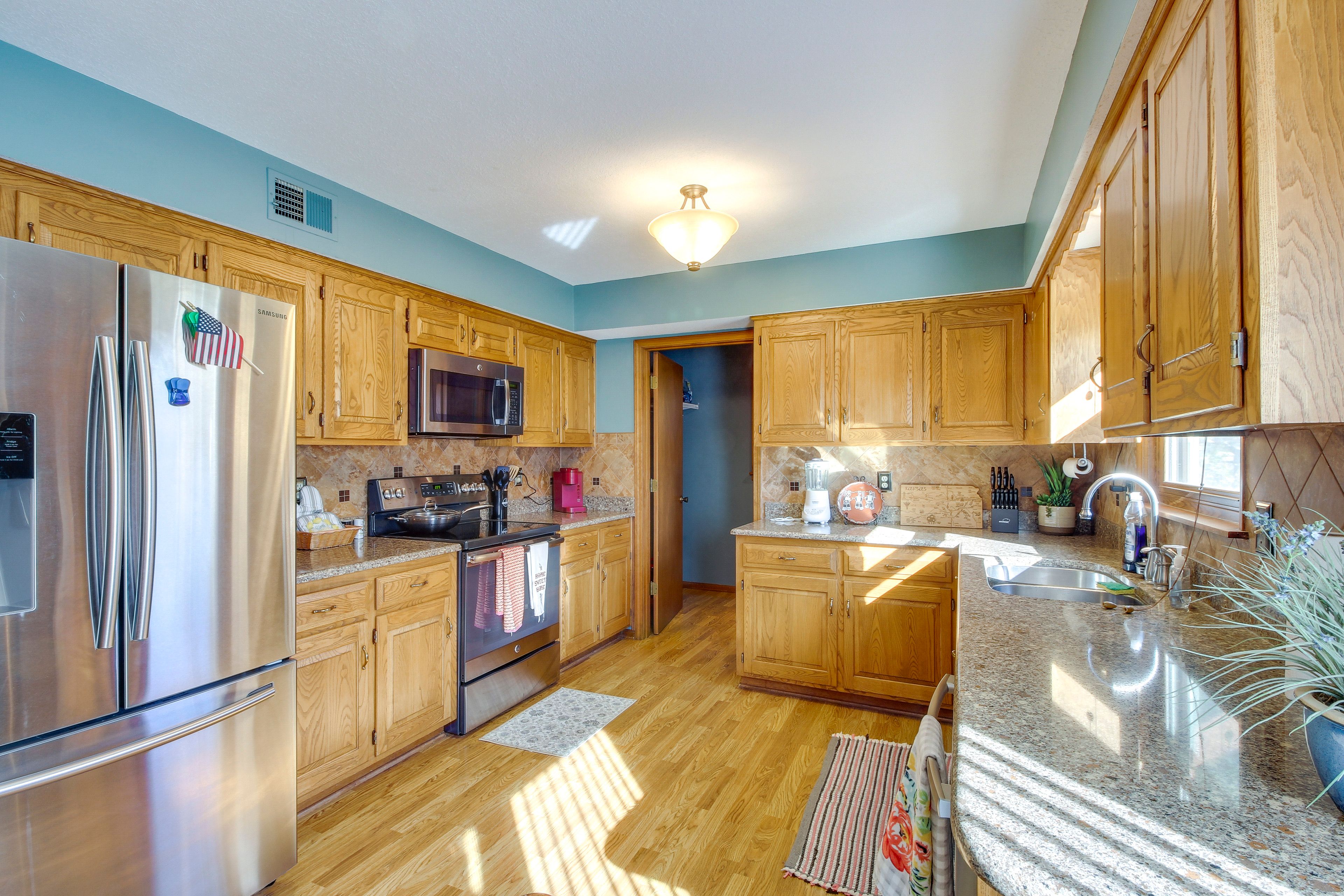 Kitchen | Blender | Dishwasher | Keurig Coffee Maker