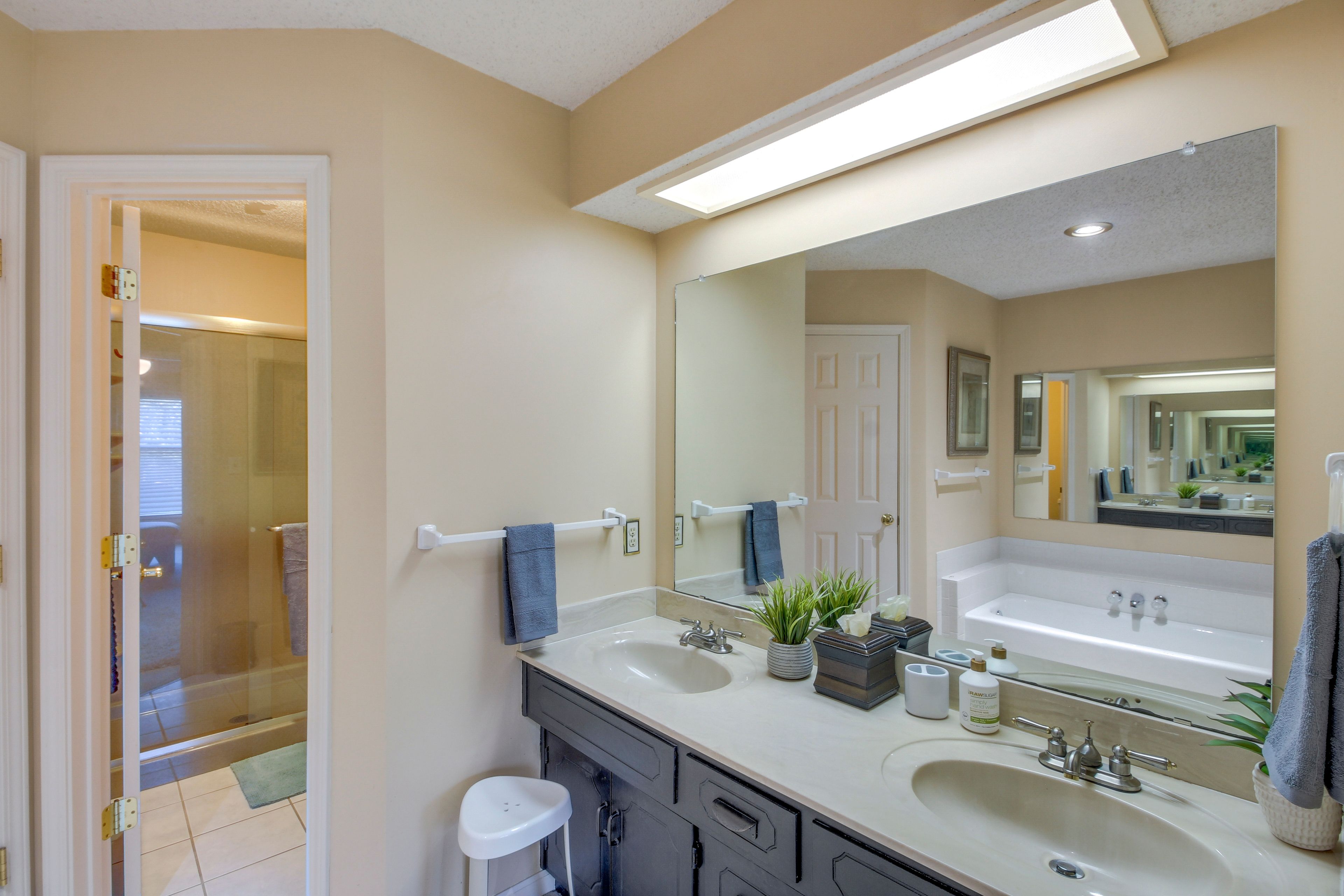 En-Suite Bathroom