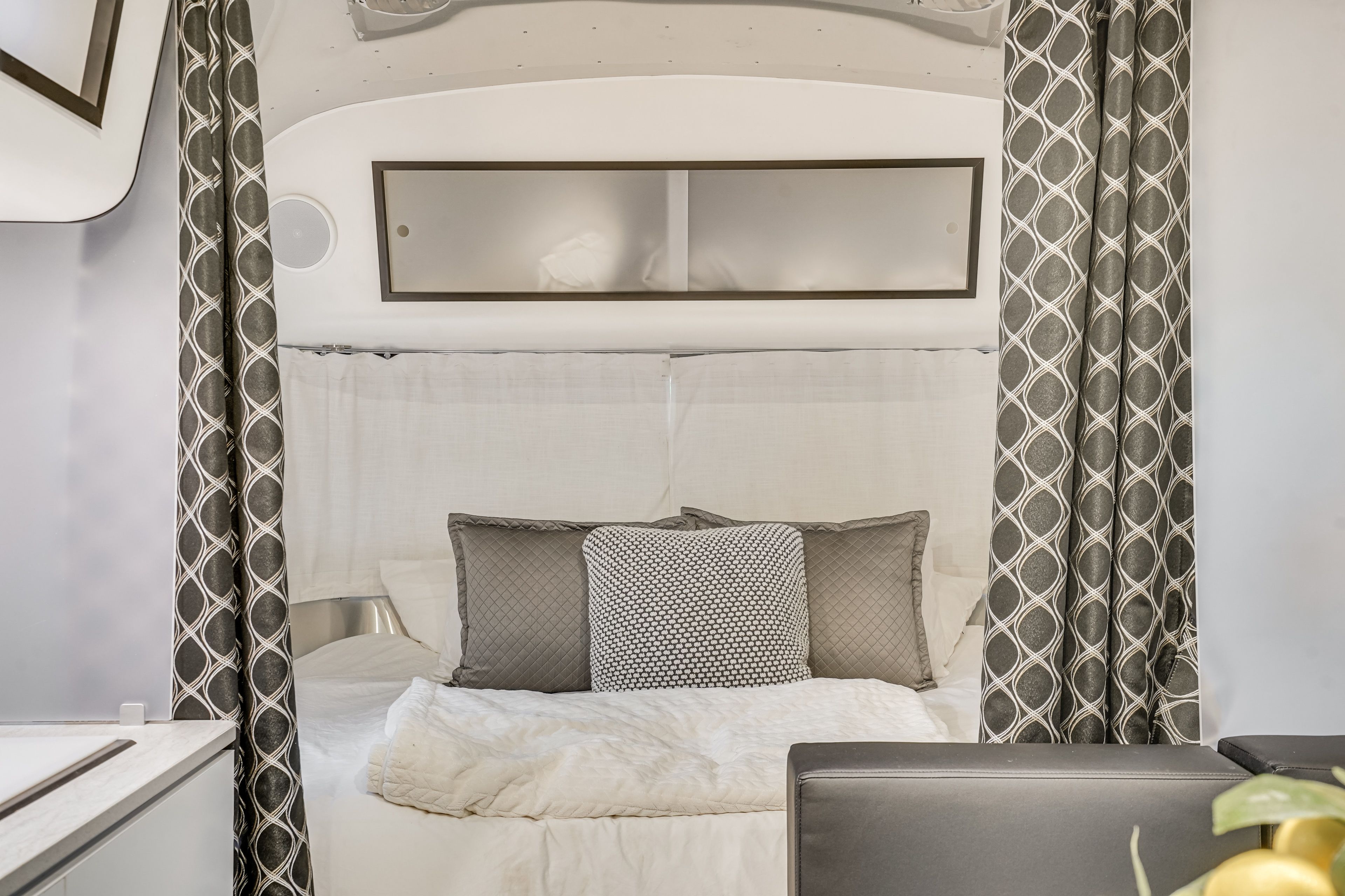 Sleeping Area | Full Bed | Twin Bed | Smart TV