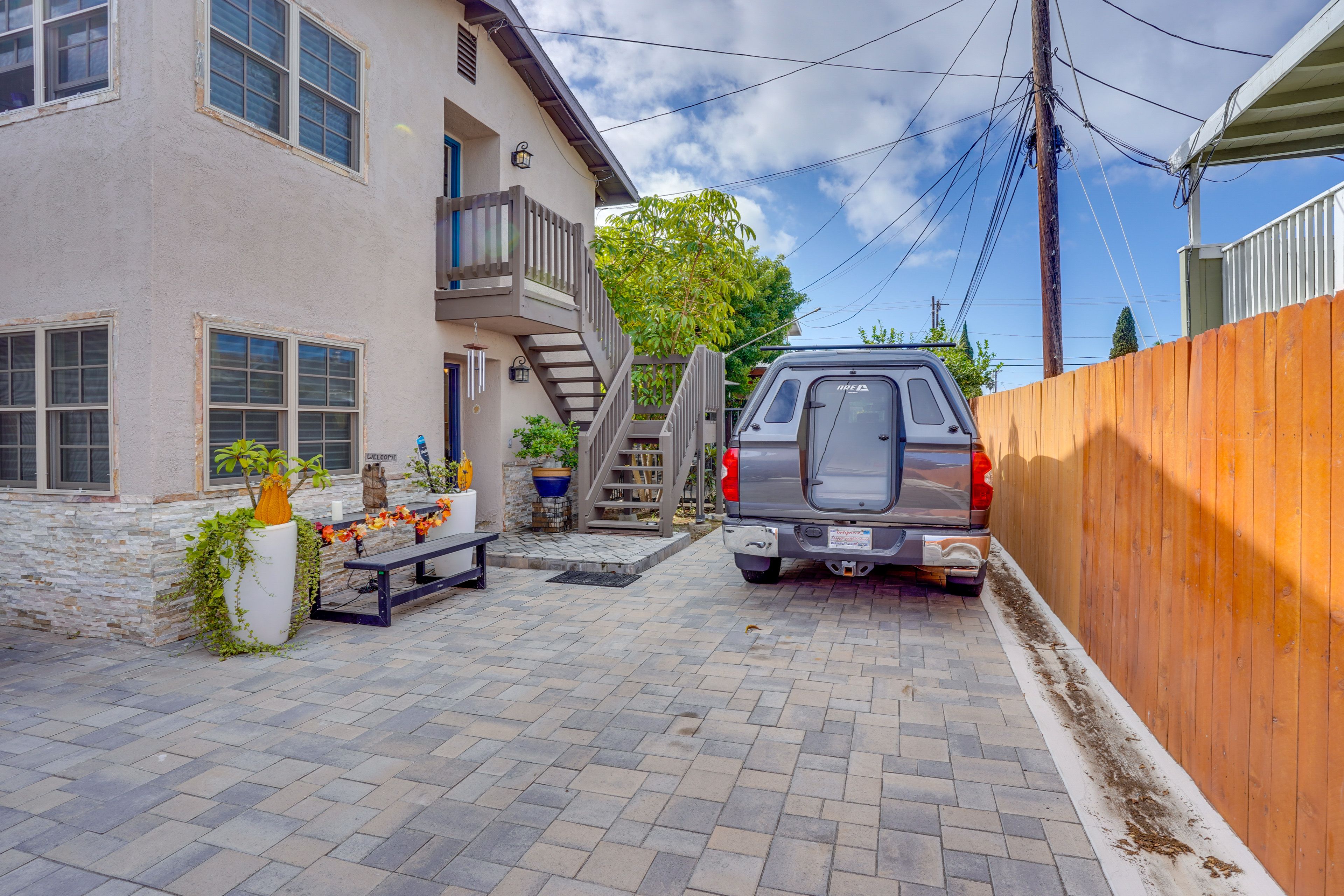 Driveway (1 Vehicle) | Free Street Parking | No Garage Parking