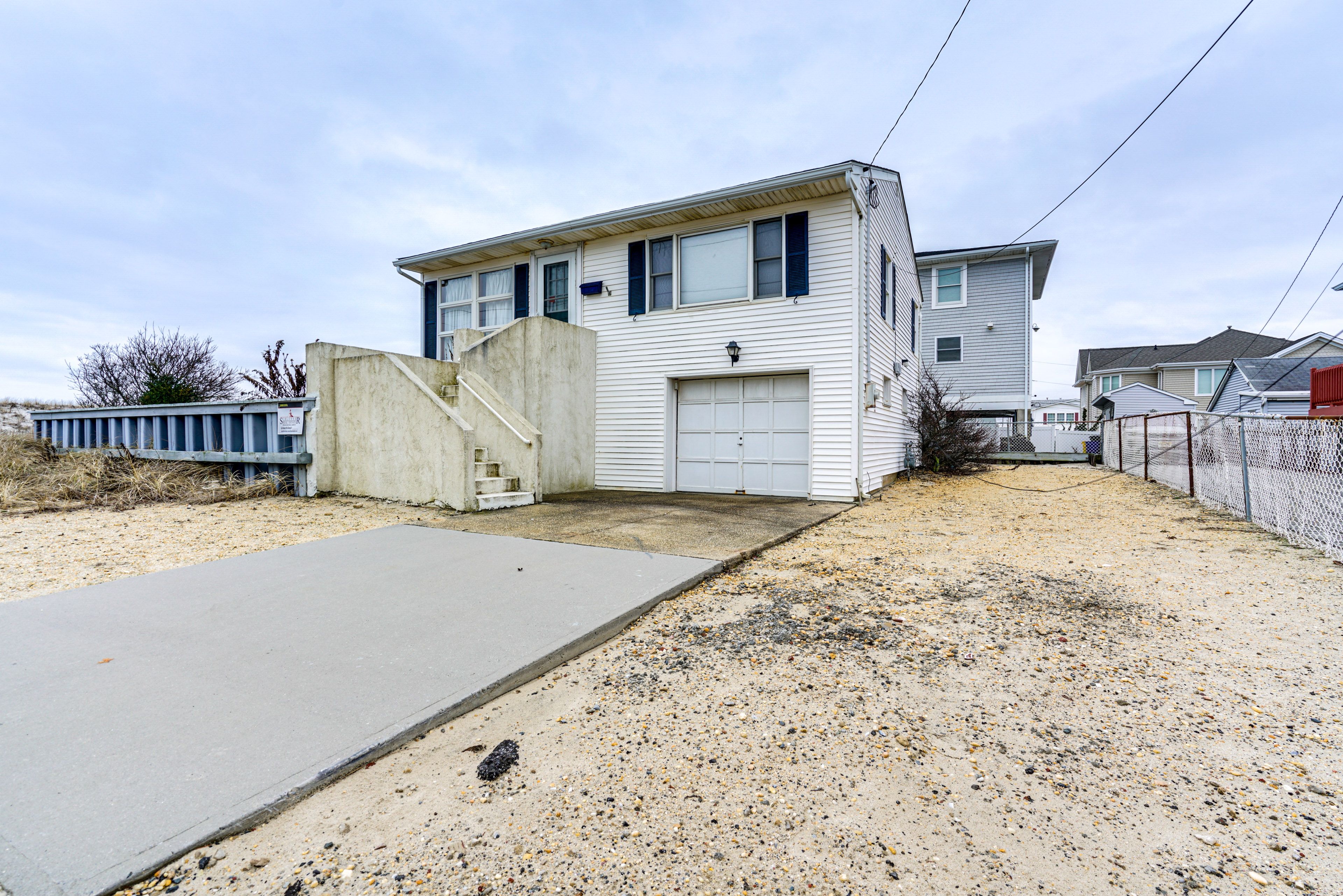 Parking | Garage (1 Compact Vehicle) | Driveway (1 Vehicle) | Street Parking