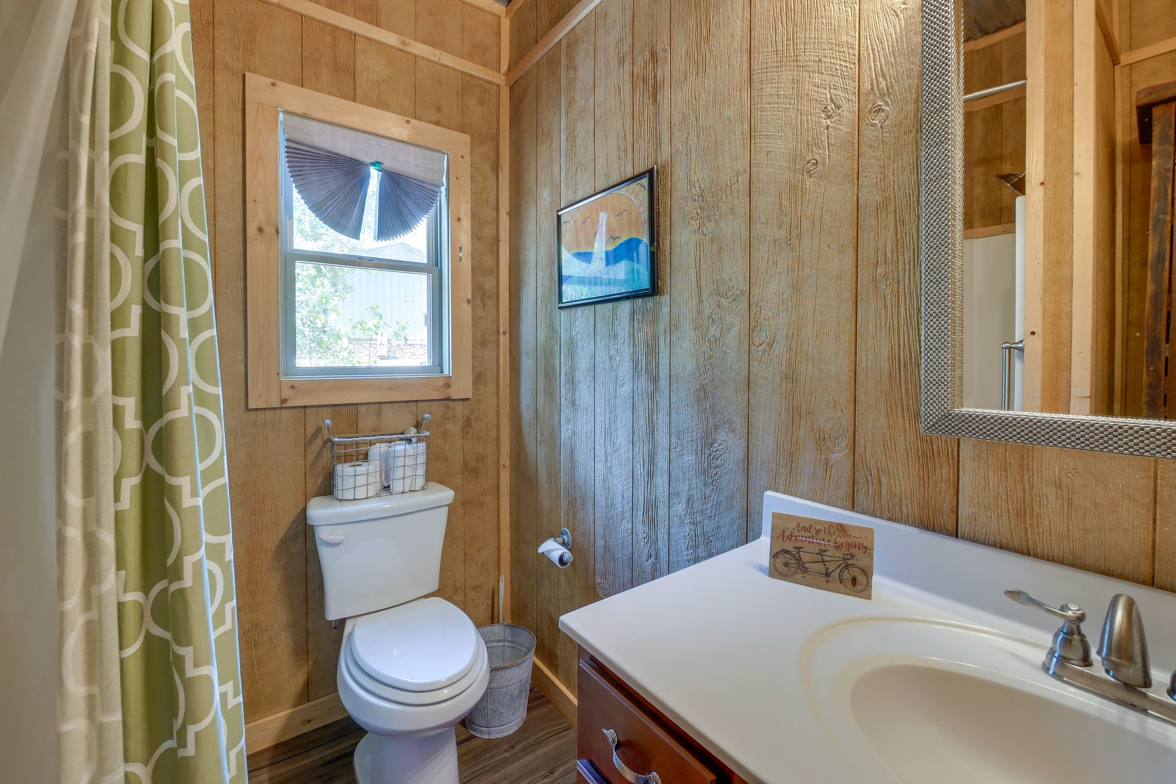 Full Bathroom | 1st Floor