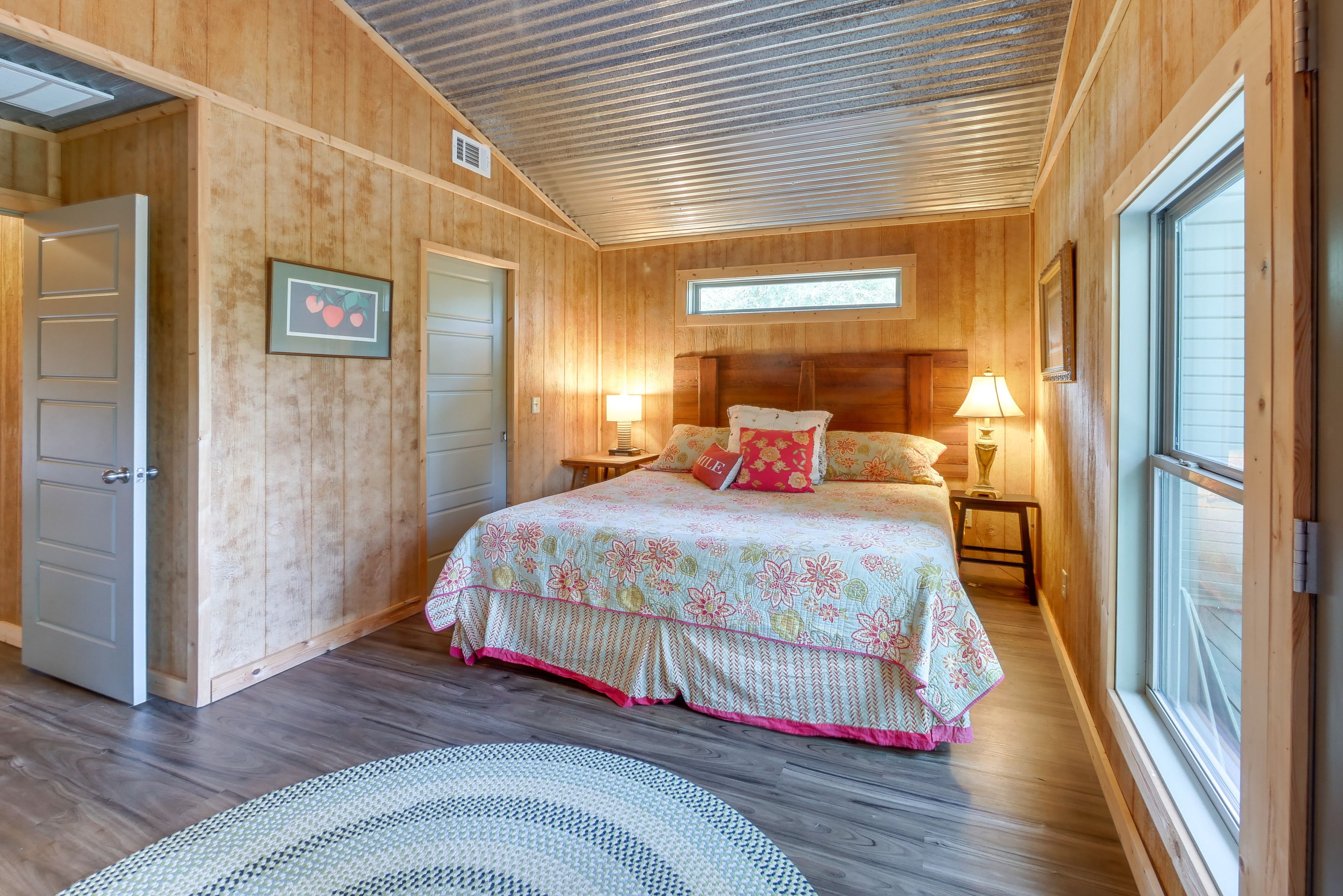 Bedroom 2 | King Bed | Queen Sleeper Sofa | 2nd Floor