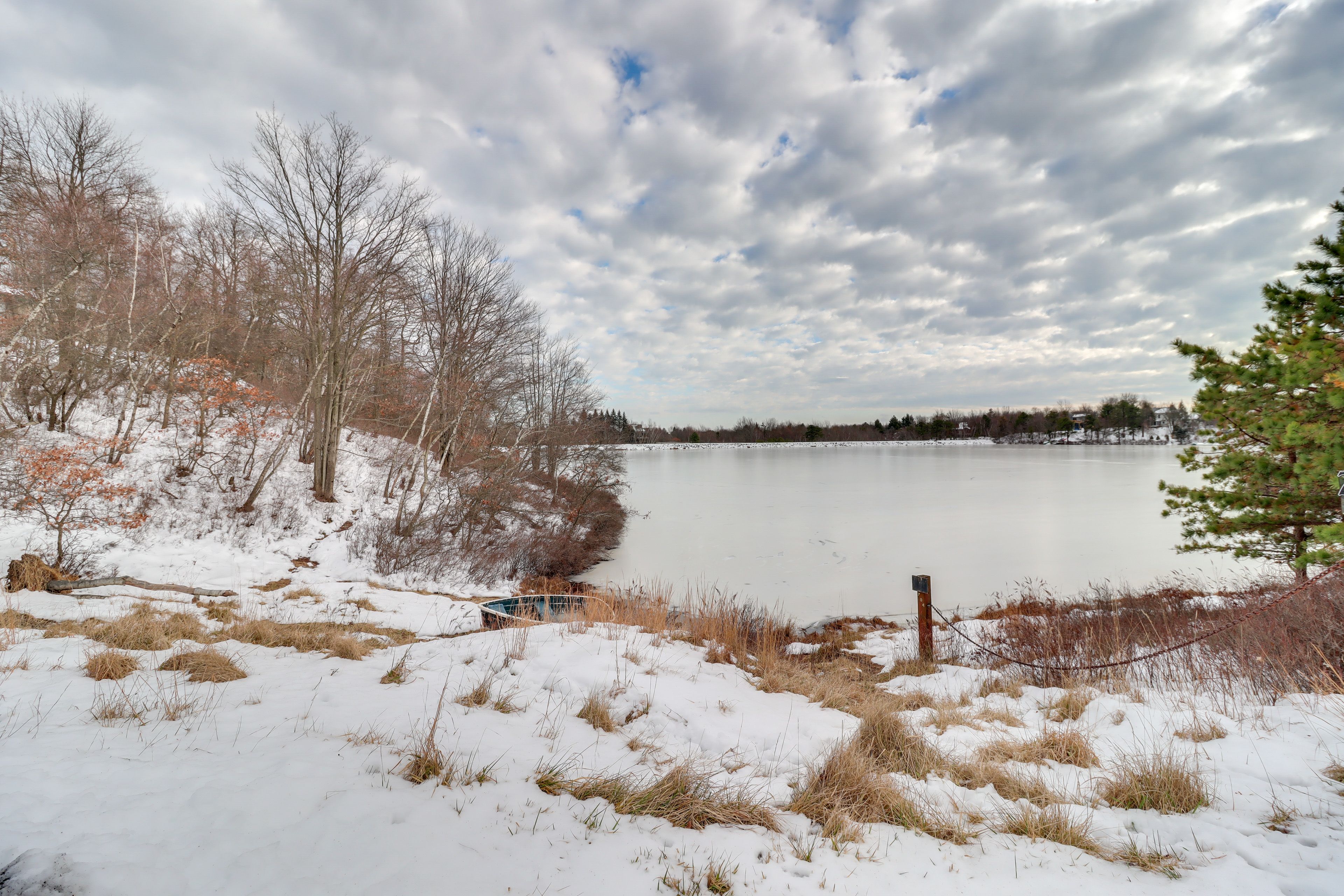 Lake Access | Walking Distance