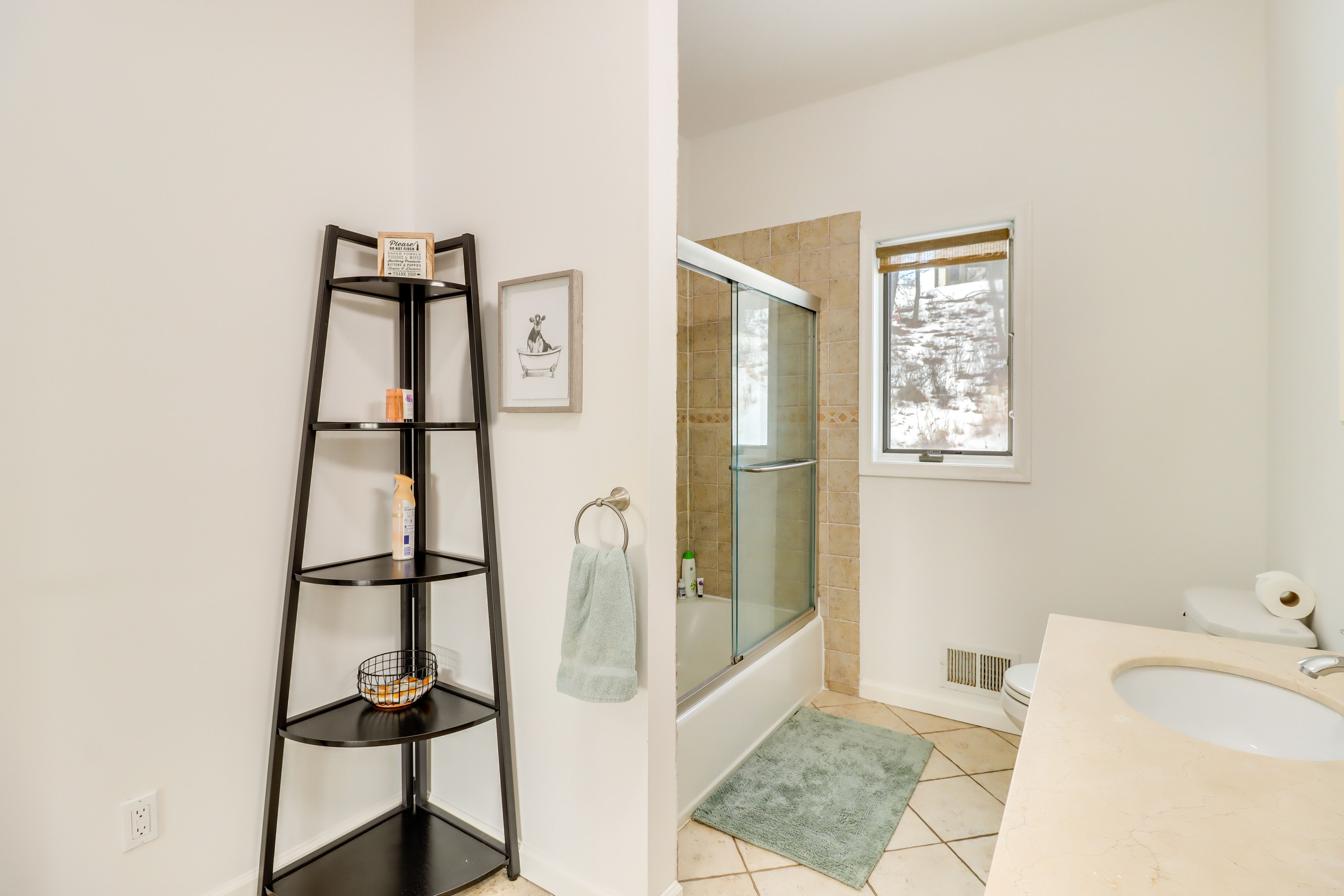 Full Bathroom | Lower Level