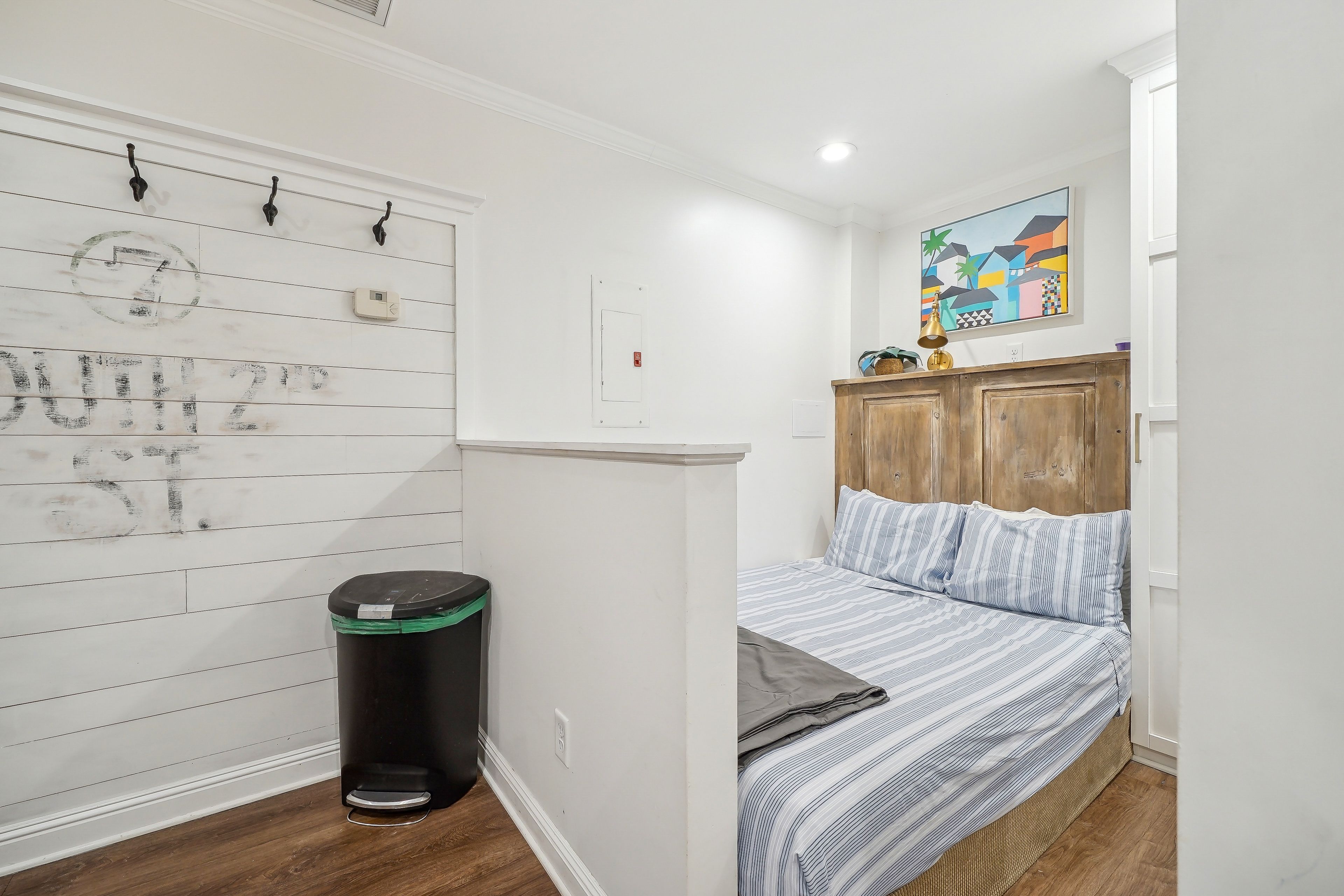 Sleeping Area | Queen Bed | Linens Provided
