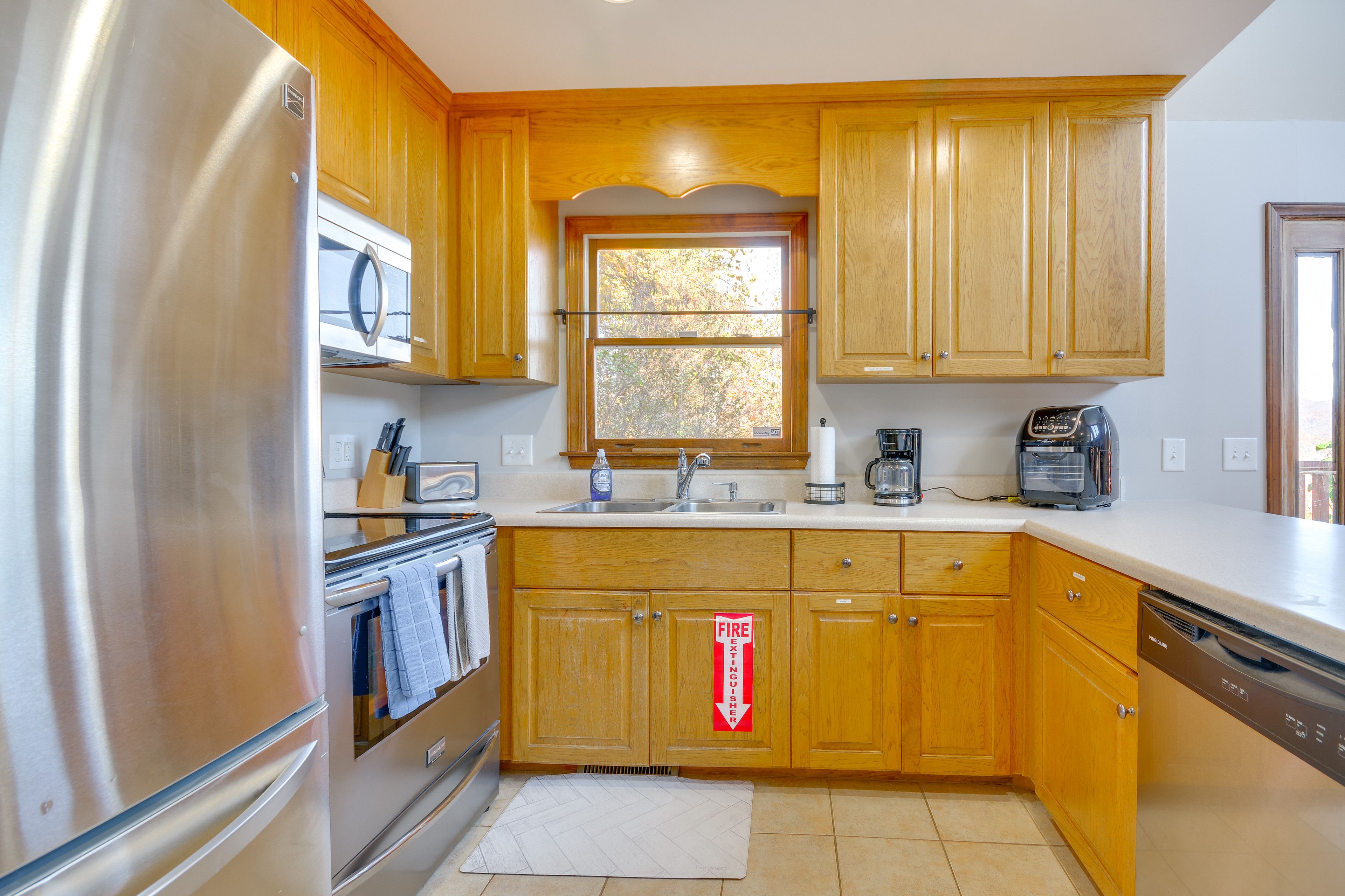 Kitchen | Cooking Basics | Spices | Drip & Keurig Coffee Makers