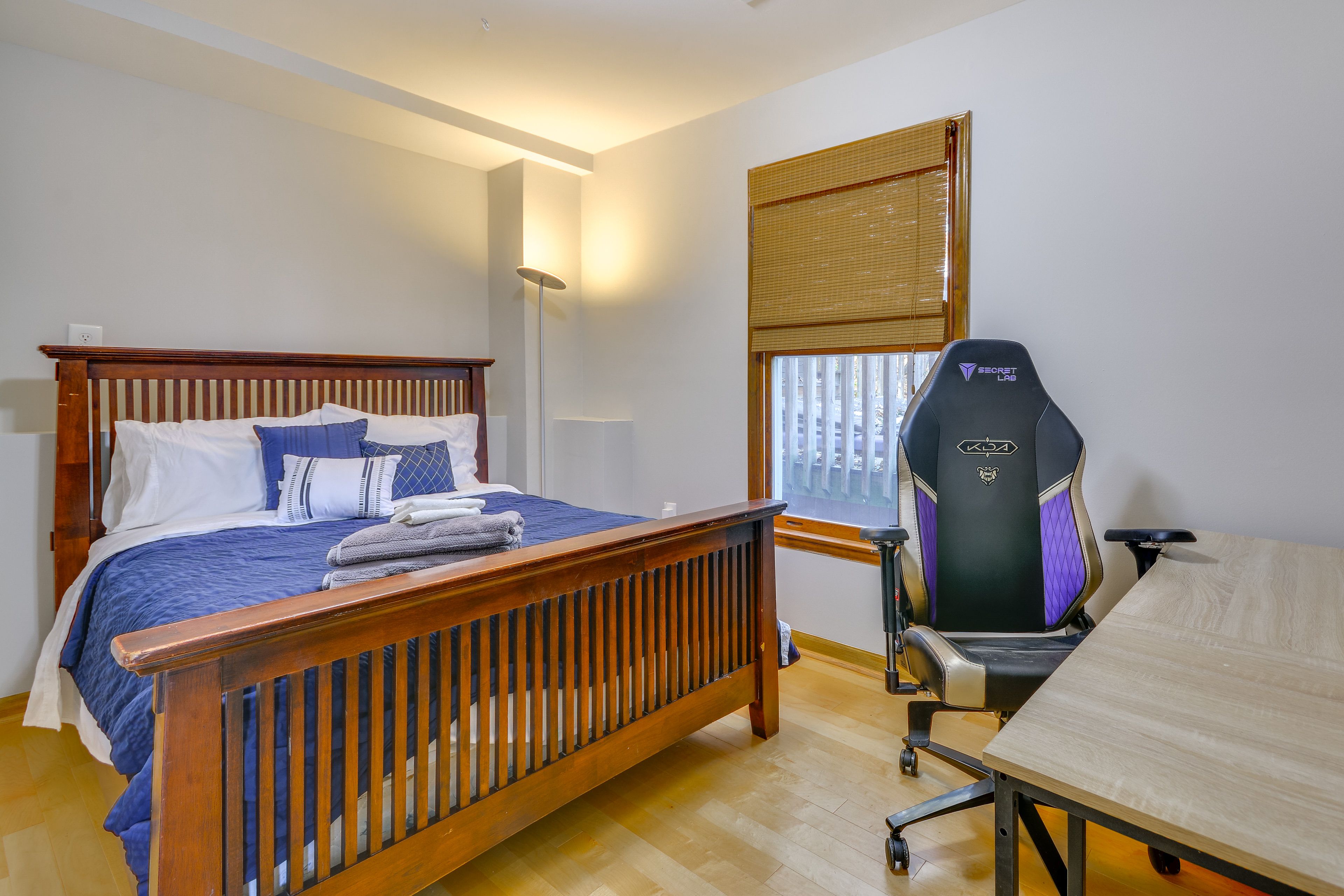 Bedroom 2 | Full Bed | 1st Floor | Hangers | Desk