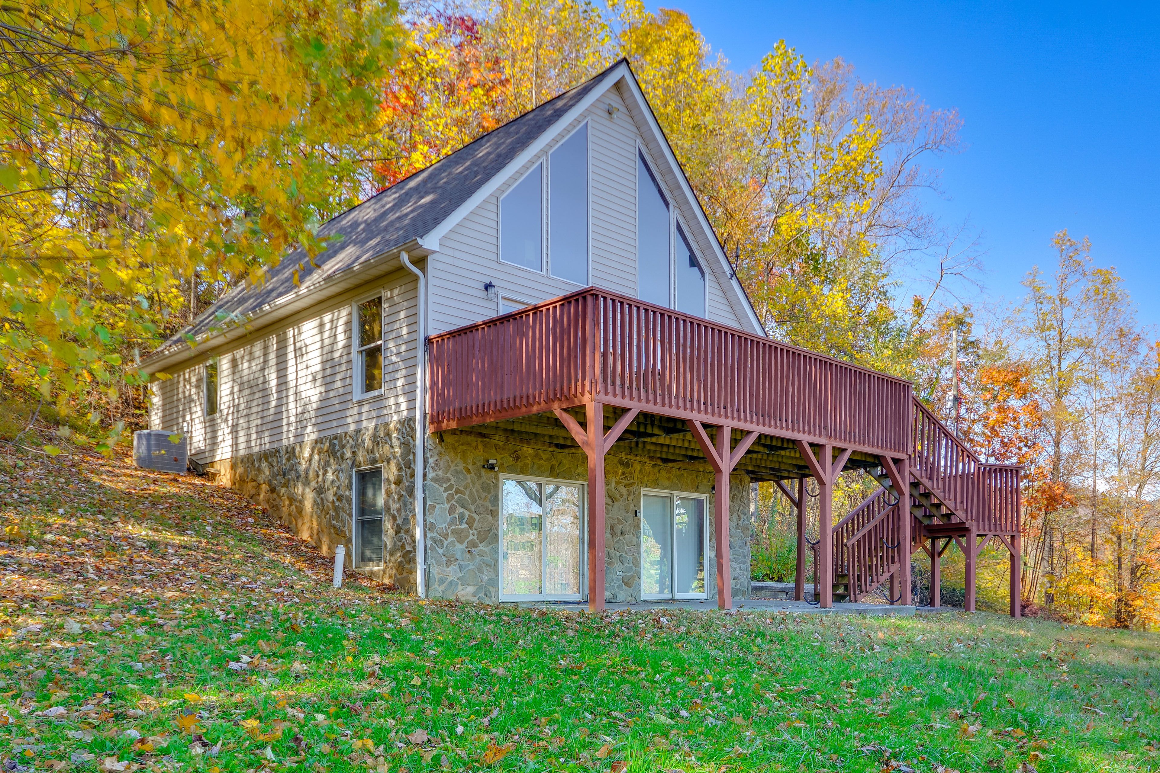 Callaway Vacation Rental | 3BR | 3BA | 2,000 Sq Ft | Stairs Required