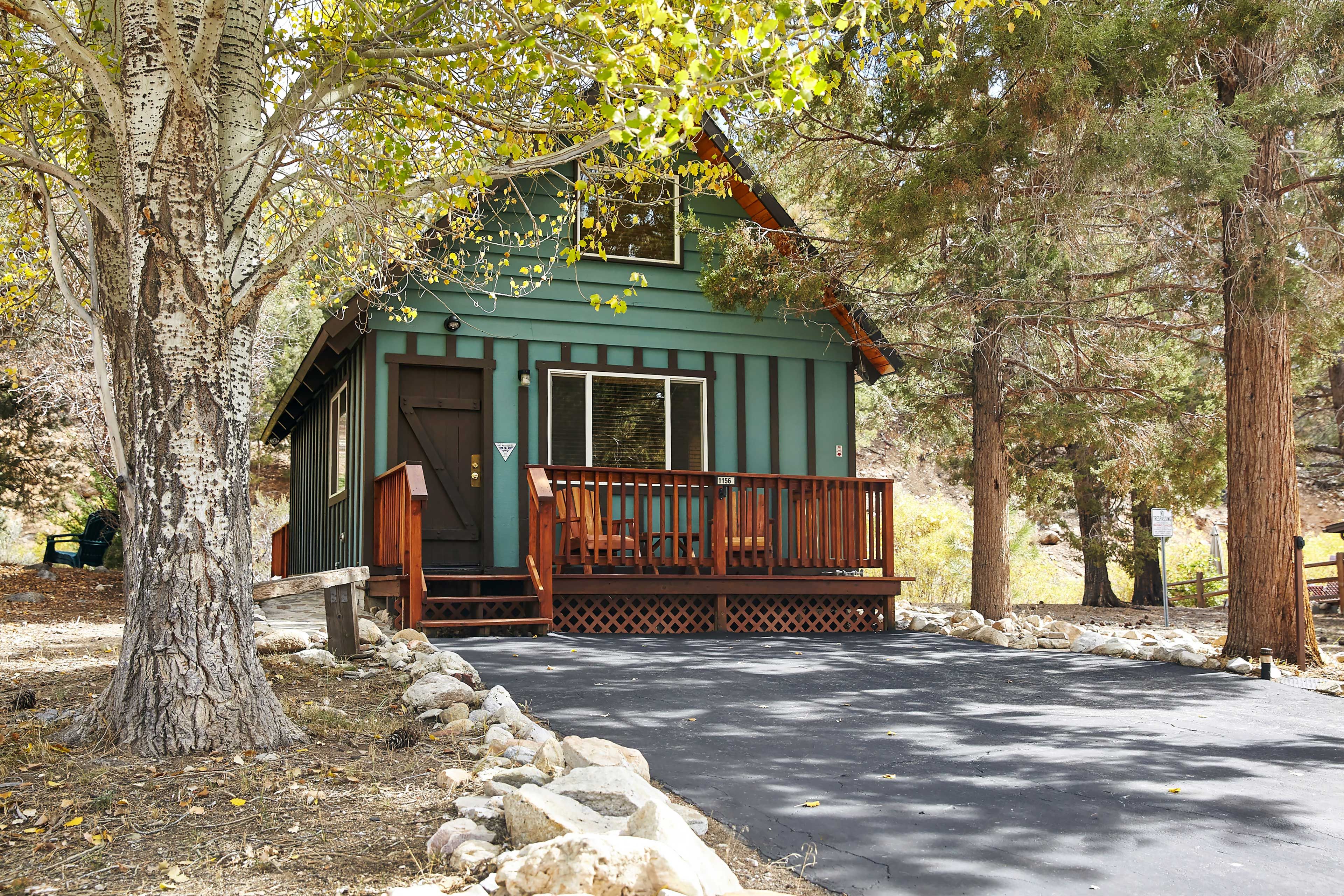 Big Bear City Vacation Rental | 2BR | 1BA | Steps Required | 750 Sq Ft