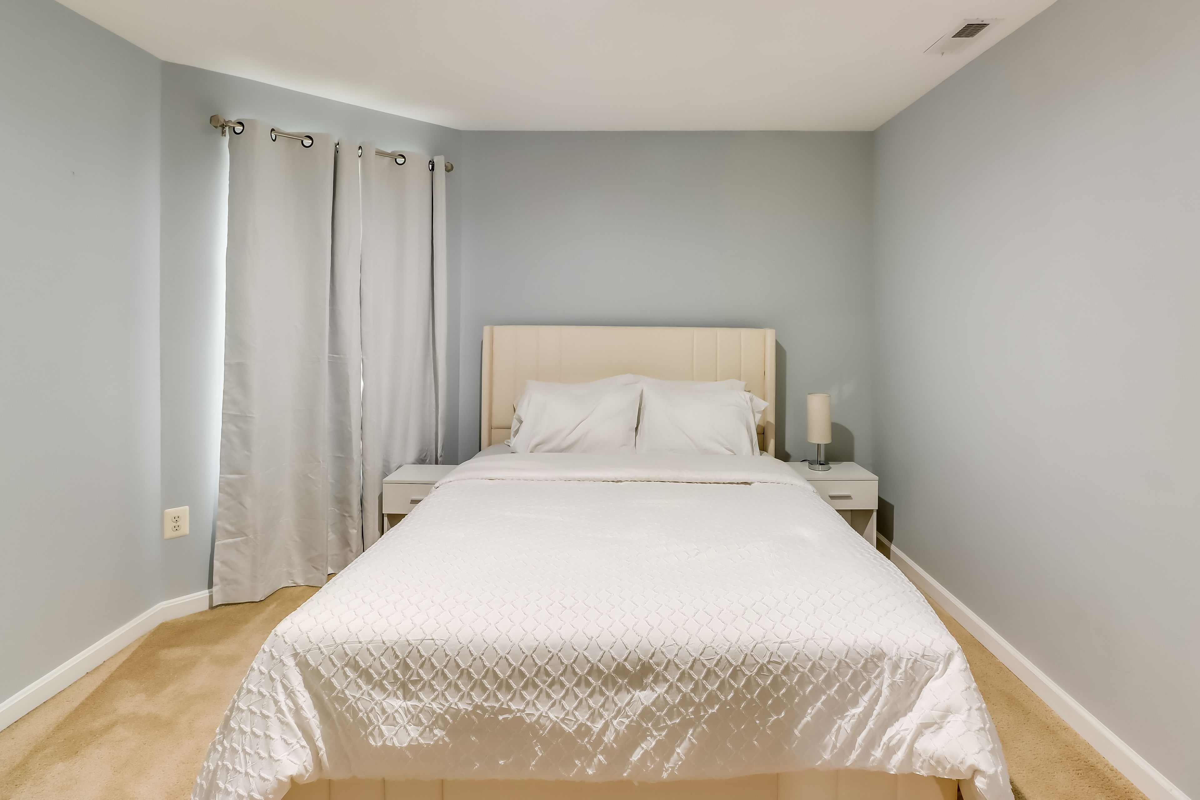 Bedroom 1 | Queen Bed | Linens Provided
