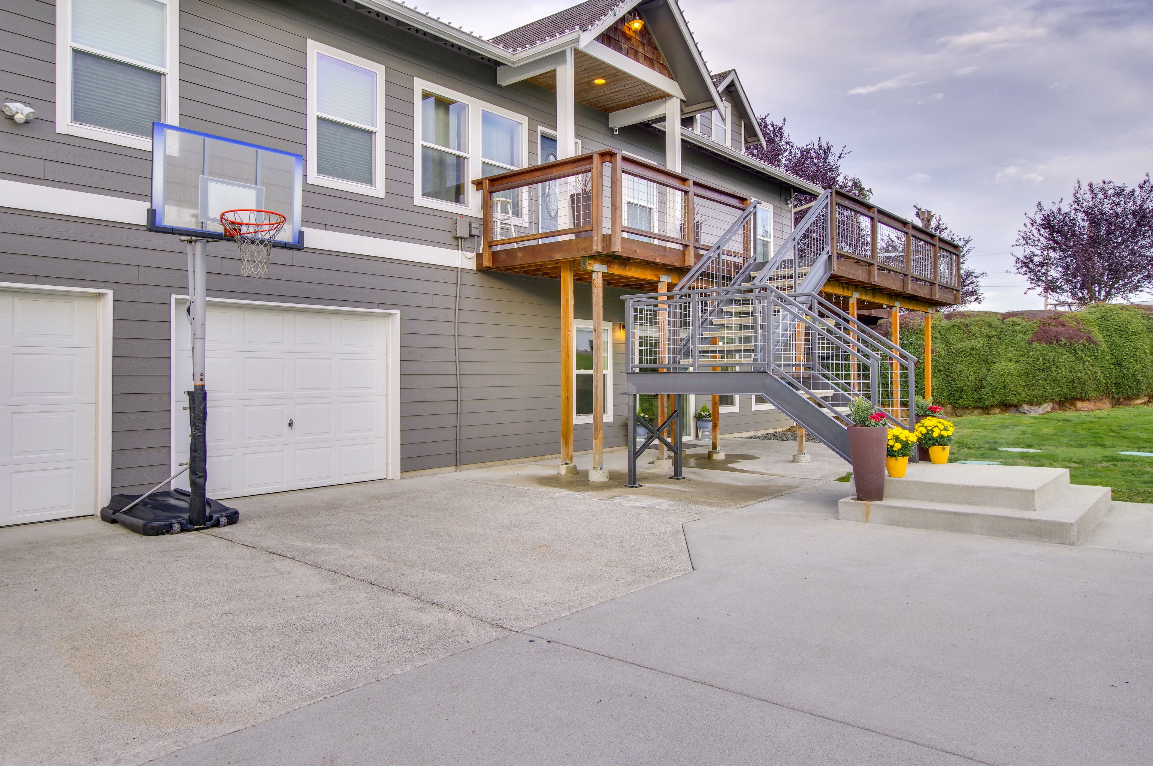 Driveway | Parking Pad for 2 Vehicles