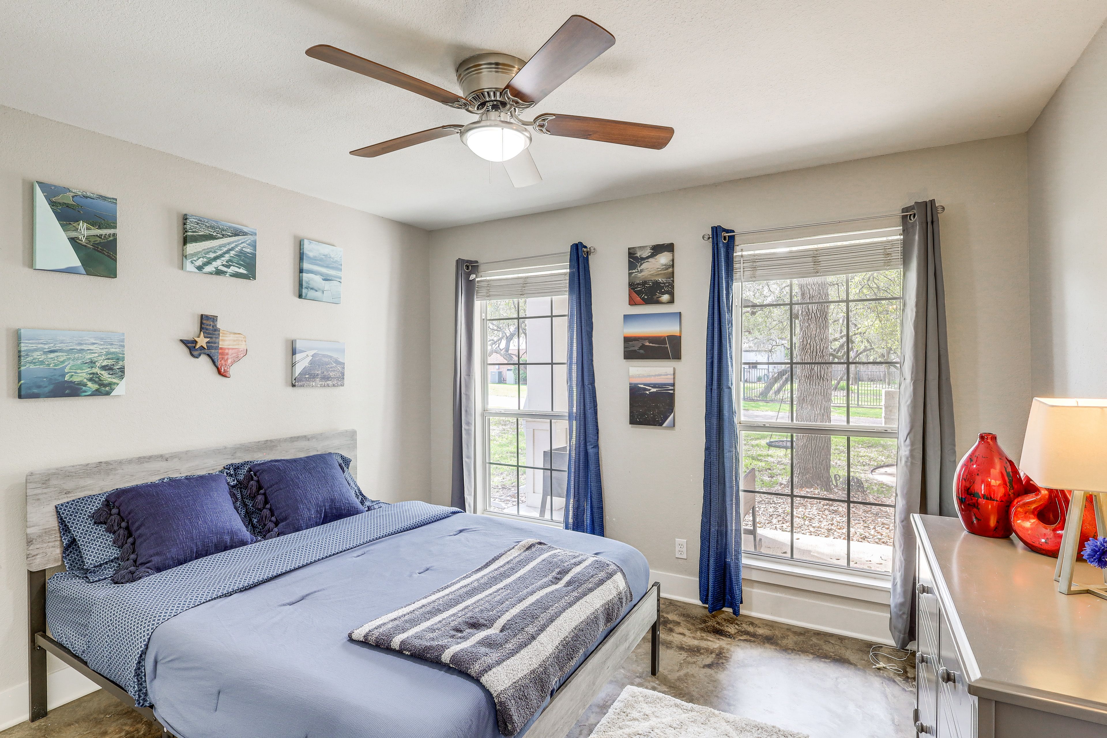 Bedroom 2 | Queen Bed
