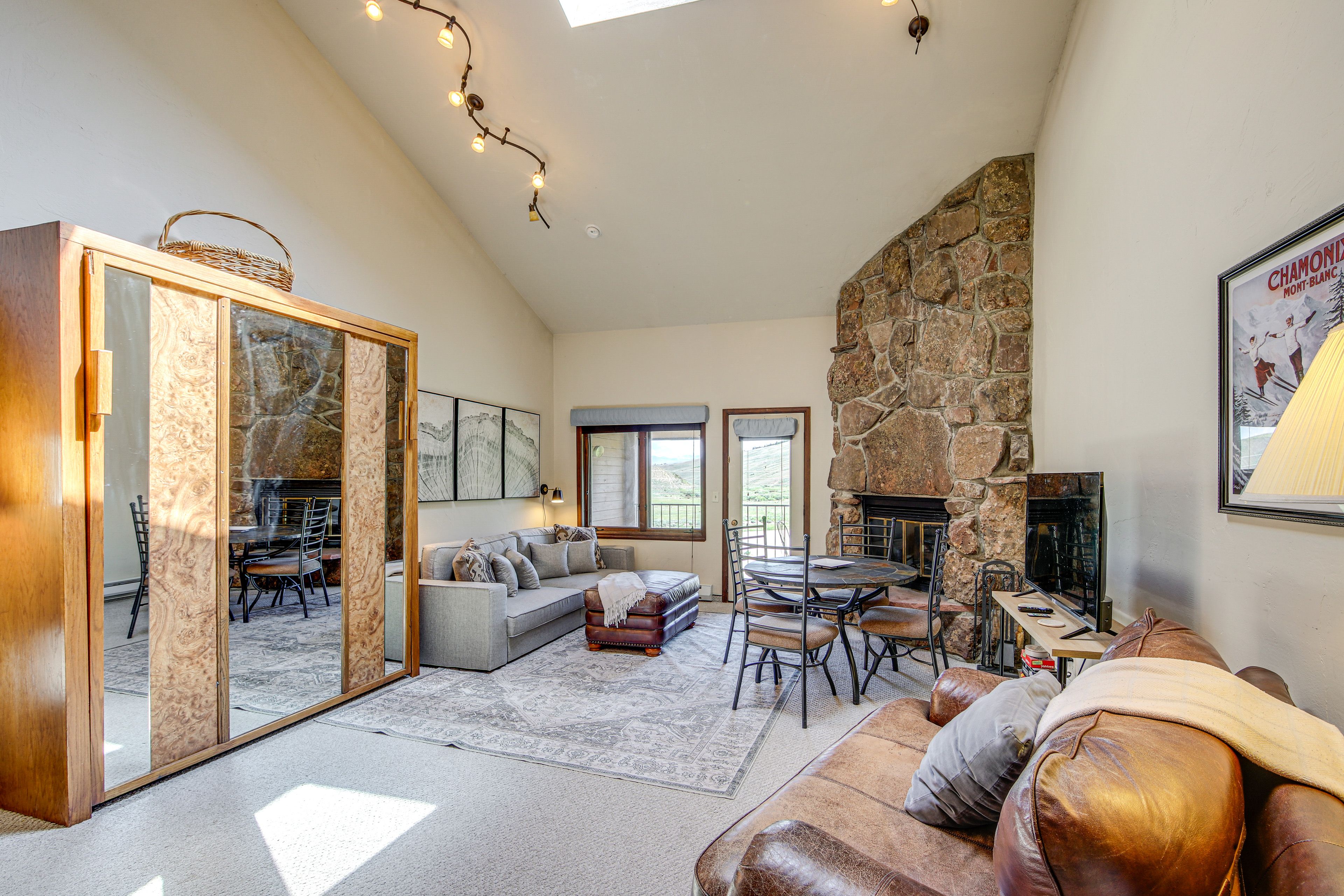 Studio | Queen Murphy Bed (Living Room) | 1st Floor | Linens Provided
