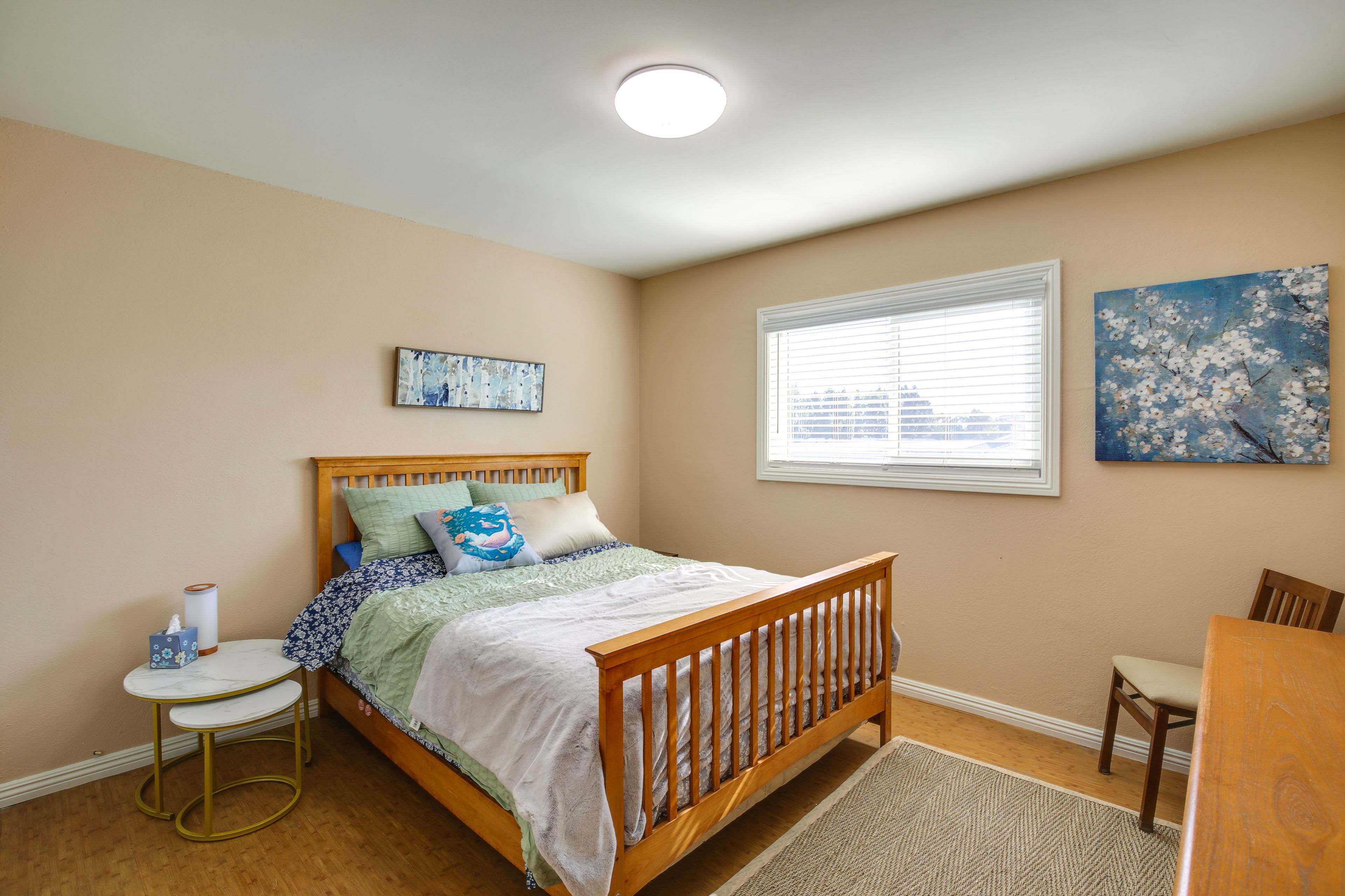 Bedroom 2 | Queen Bed