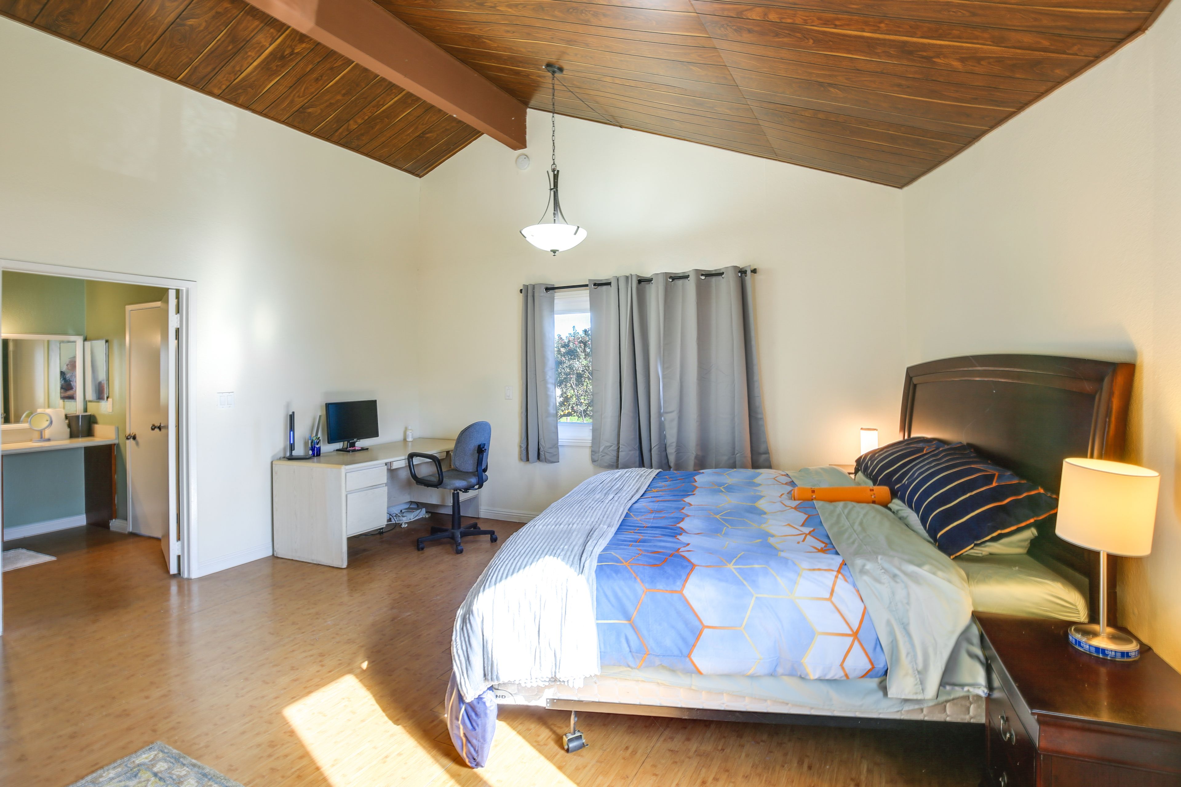 Bedroom 1 | King Bed | Linens Provided | Desk
