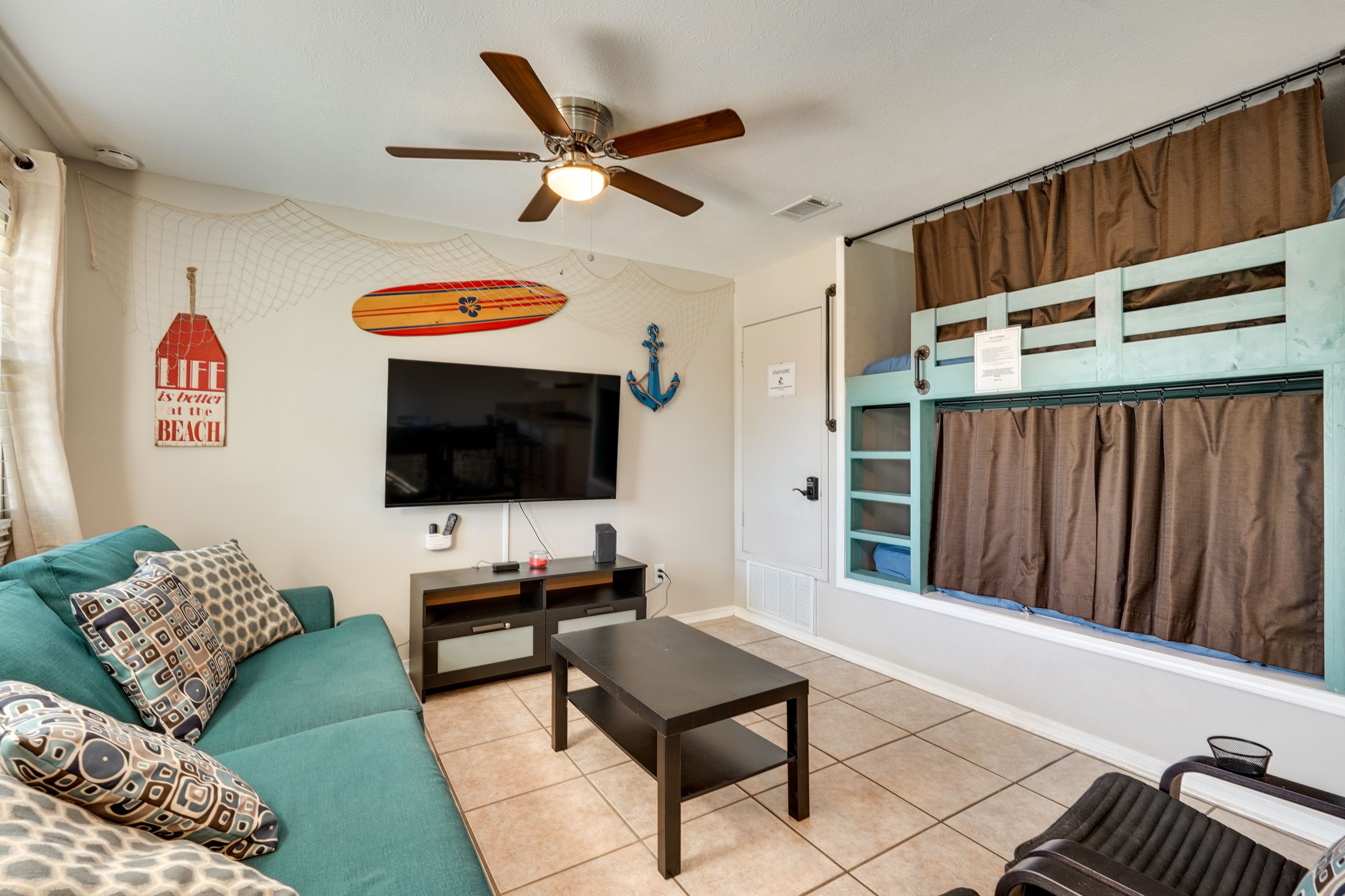 Sleeping Nook | Twin Bunk Bed