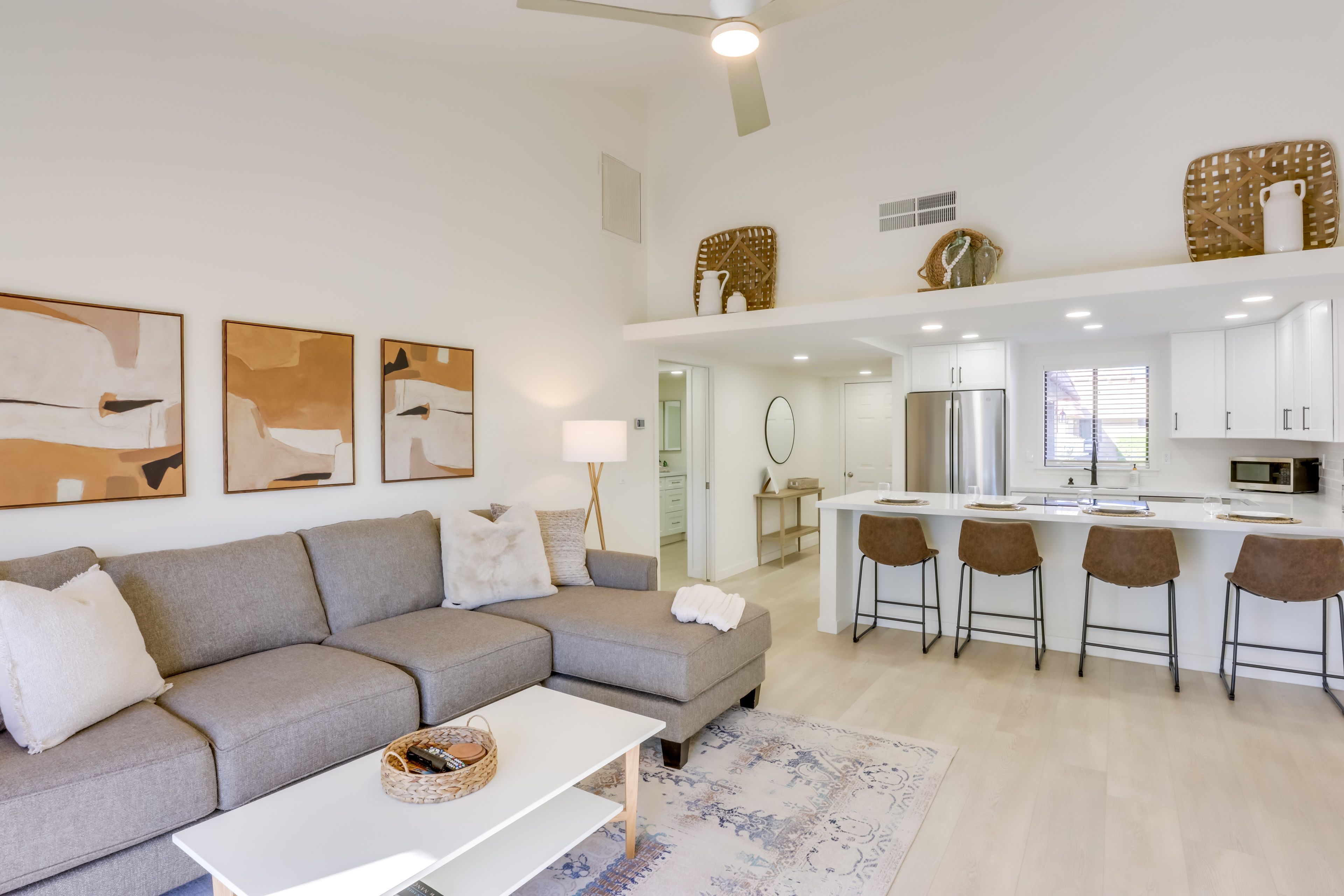Living Room | Smart TV
