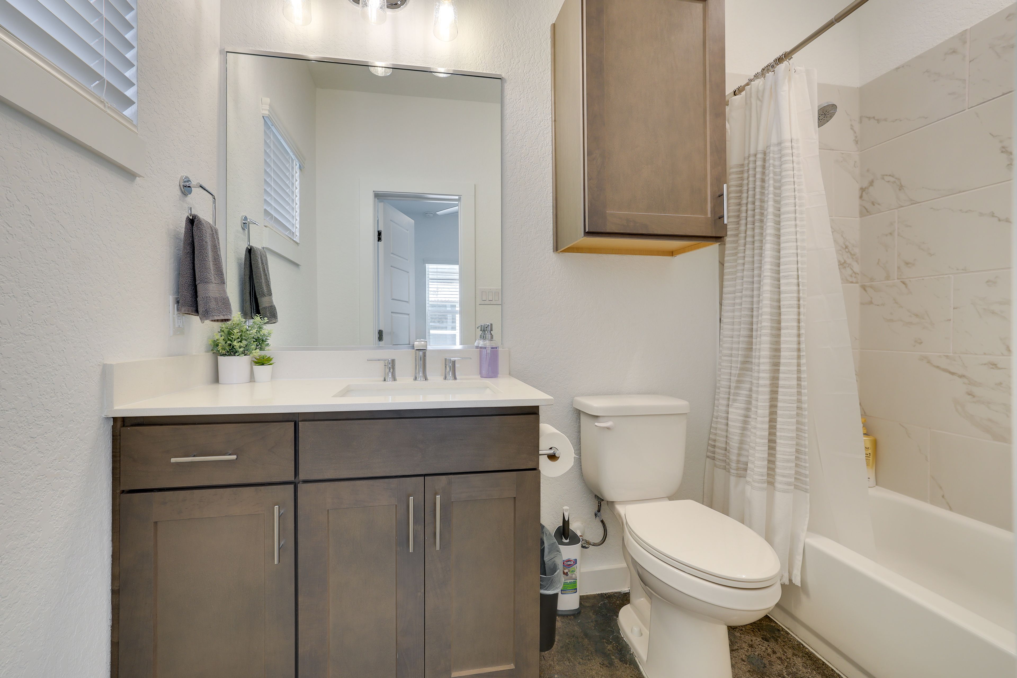En-Suite Bathroom