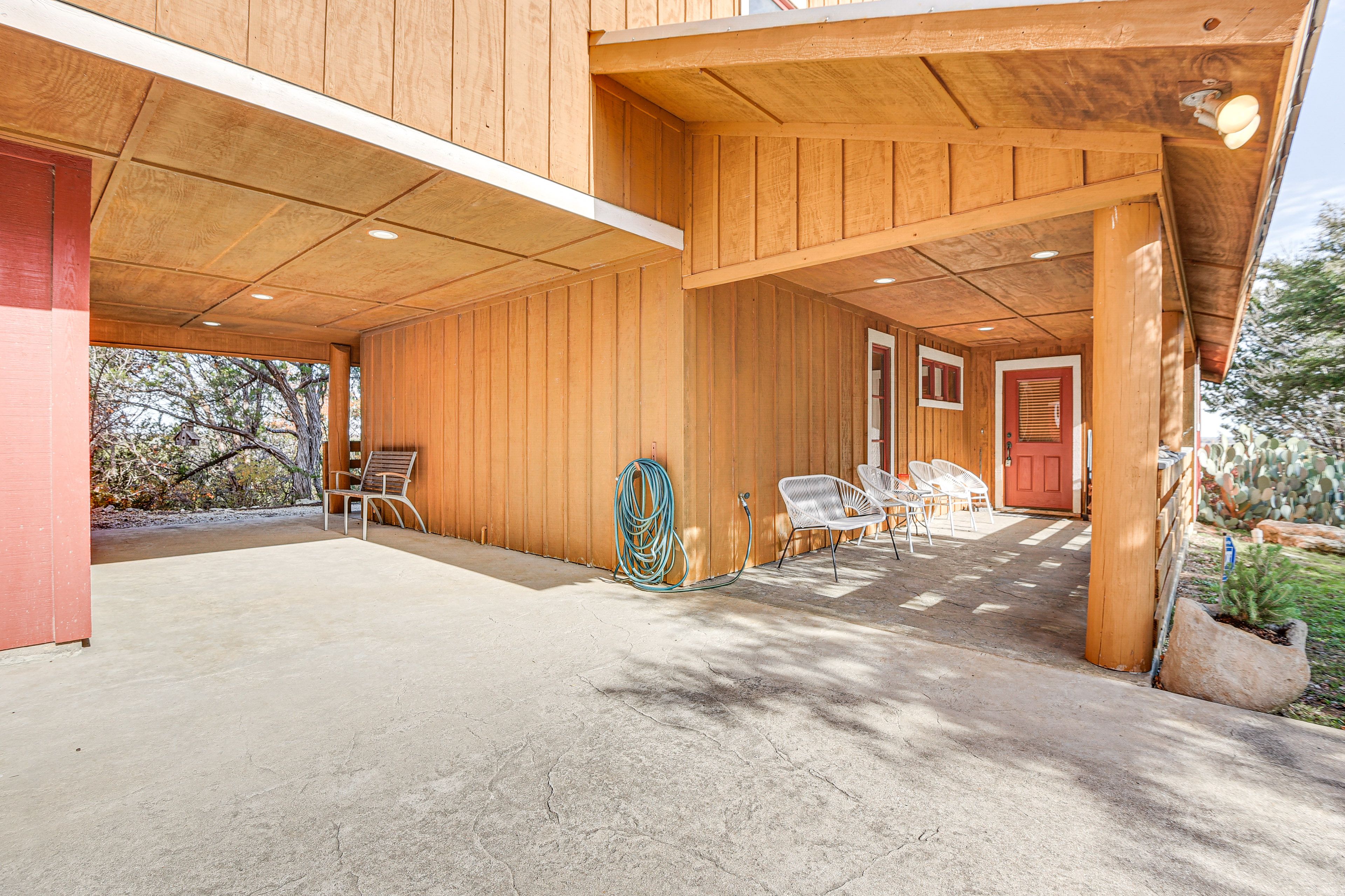 Property Entrance | 1 Step Required