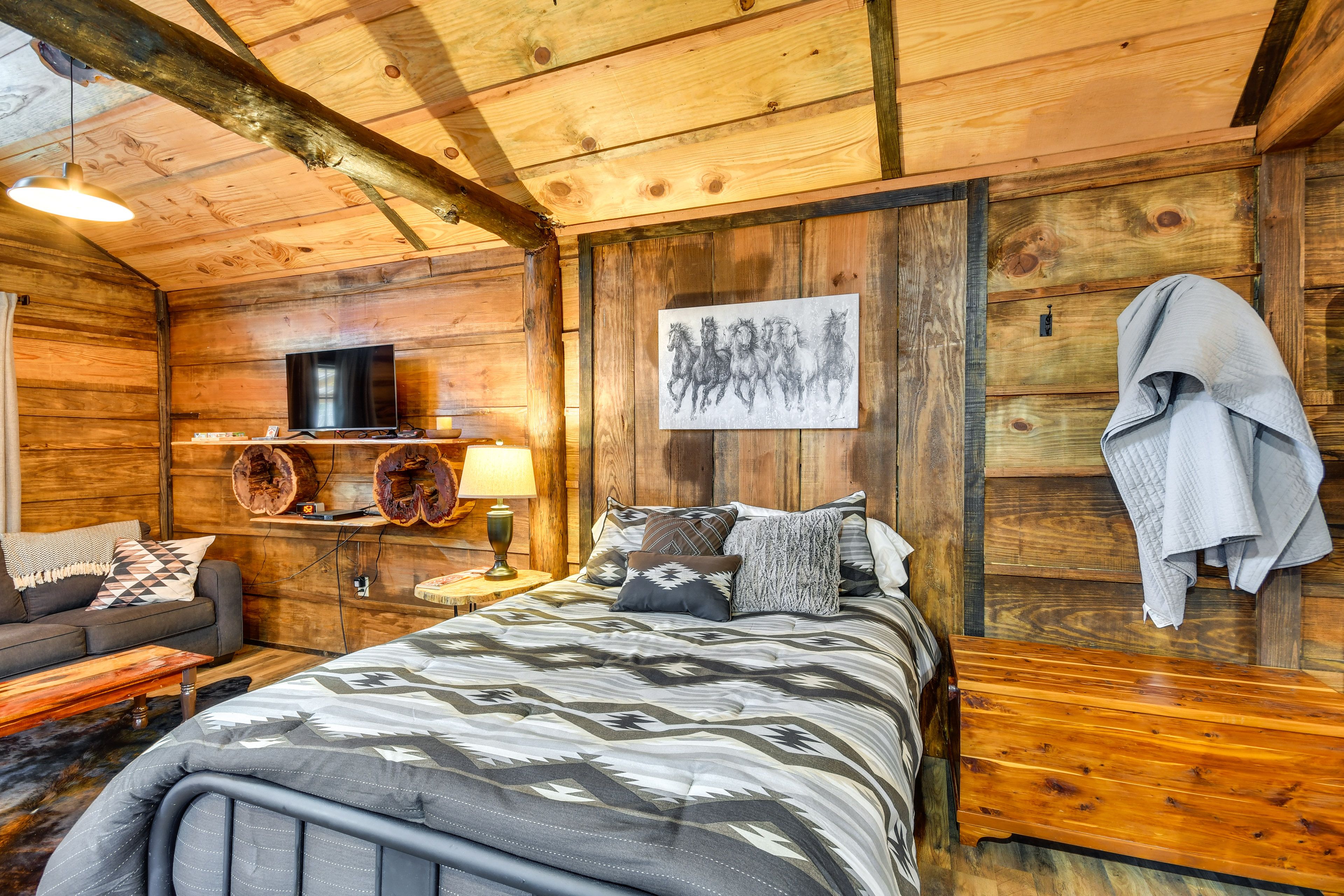 Full Bed | Linens Provided