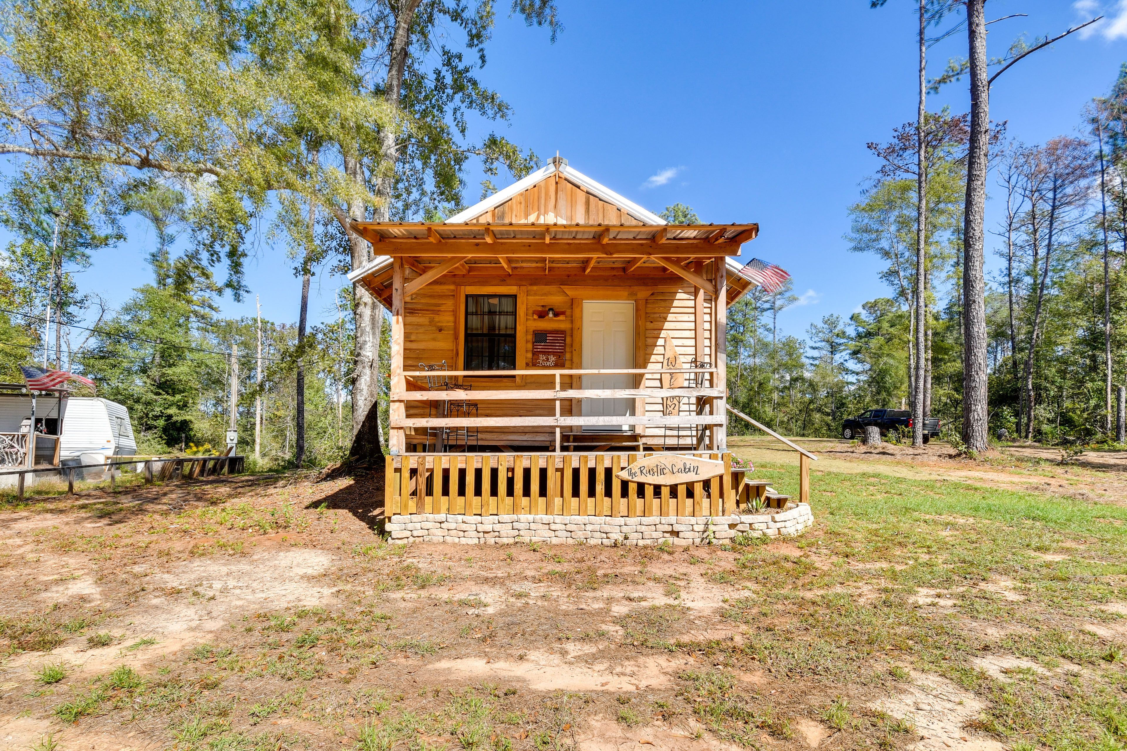 Abbeville Vacation Rental | Studio | 1BA | Steps Required | 480 Sq Ft