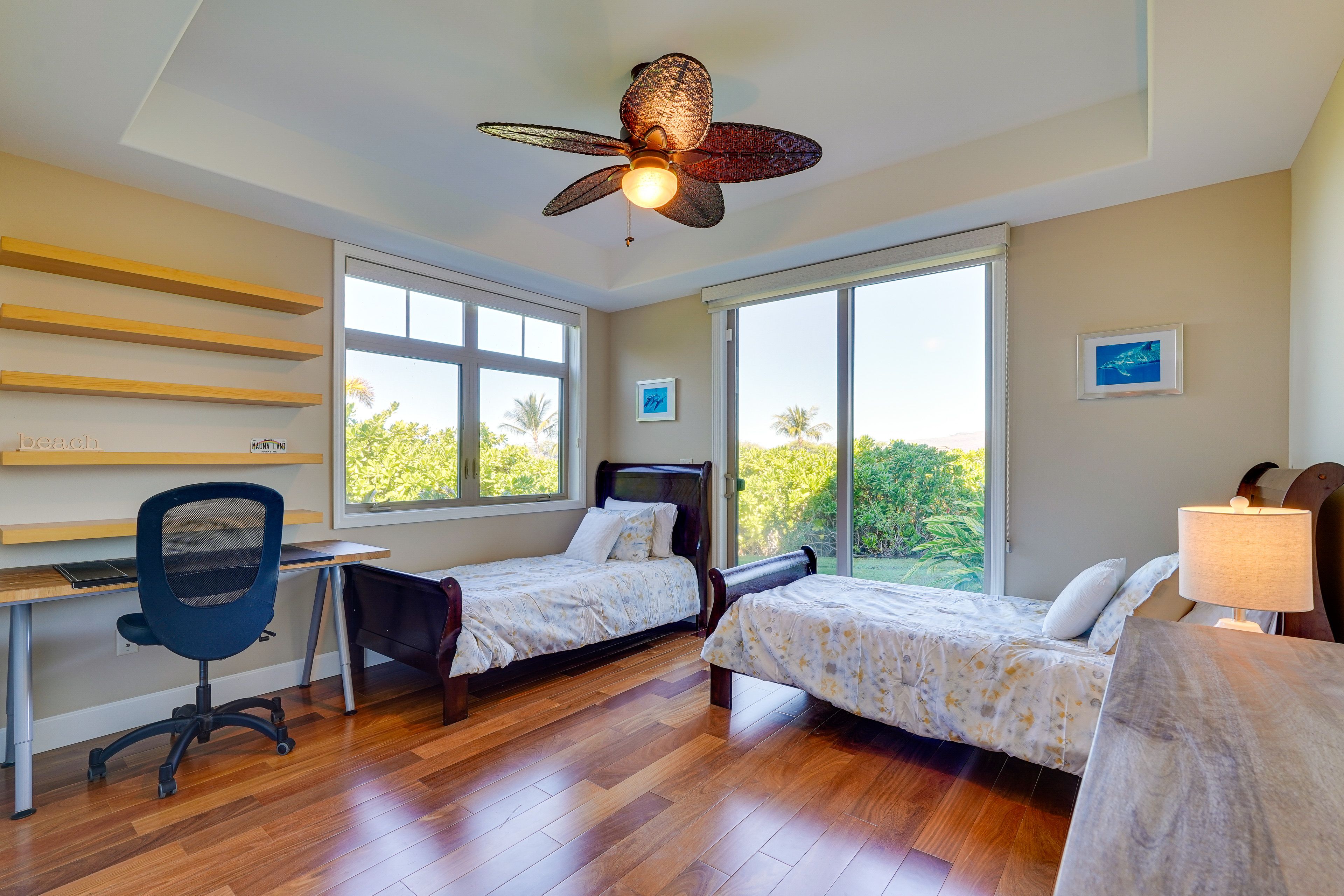 Bedroom 4 | 2 Twin Beds | Office Space
