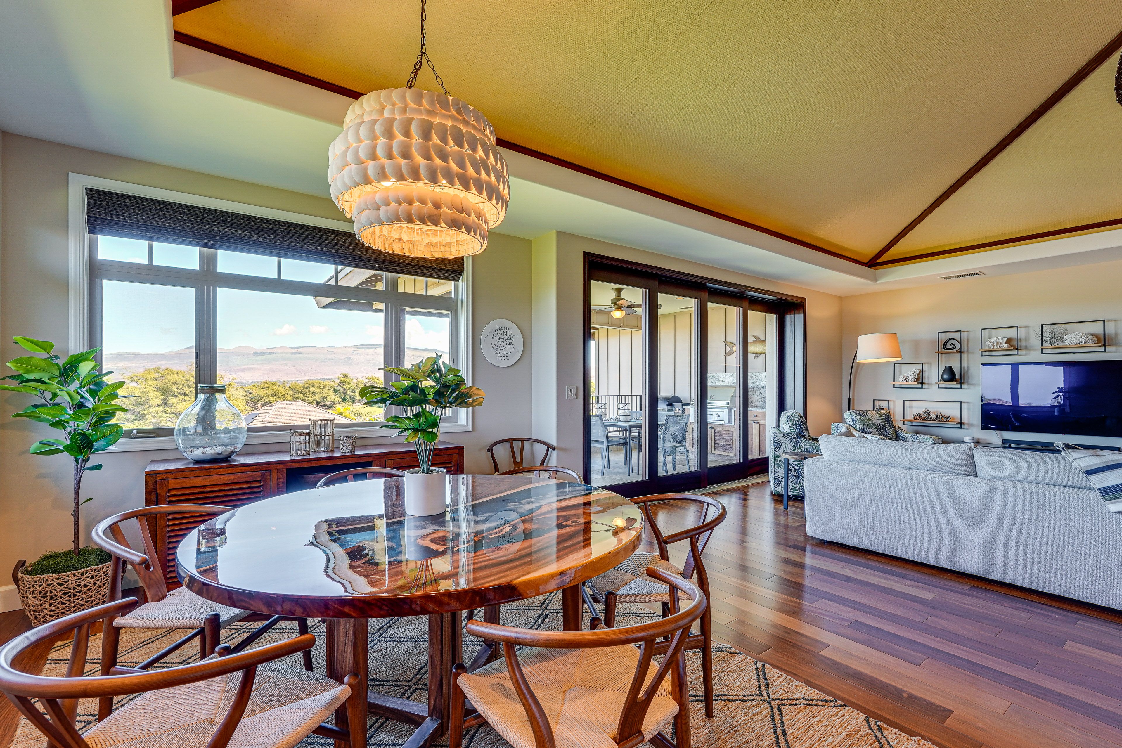 Dining Area | Central A/C | Multi-Story Home