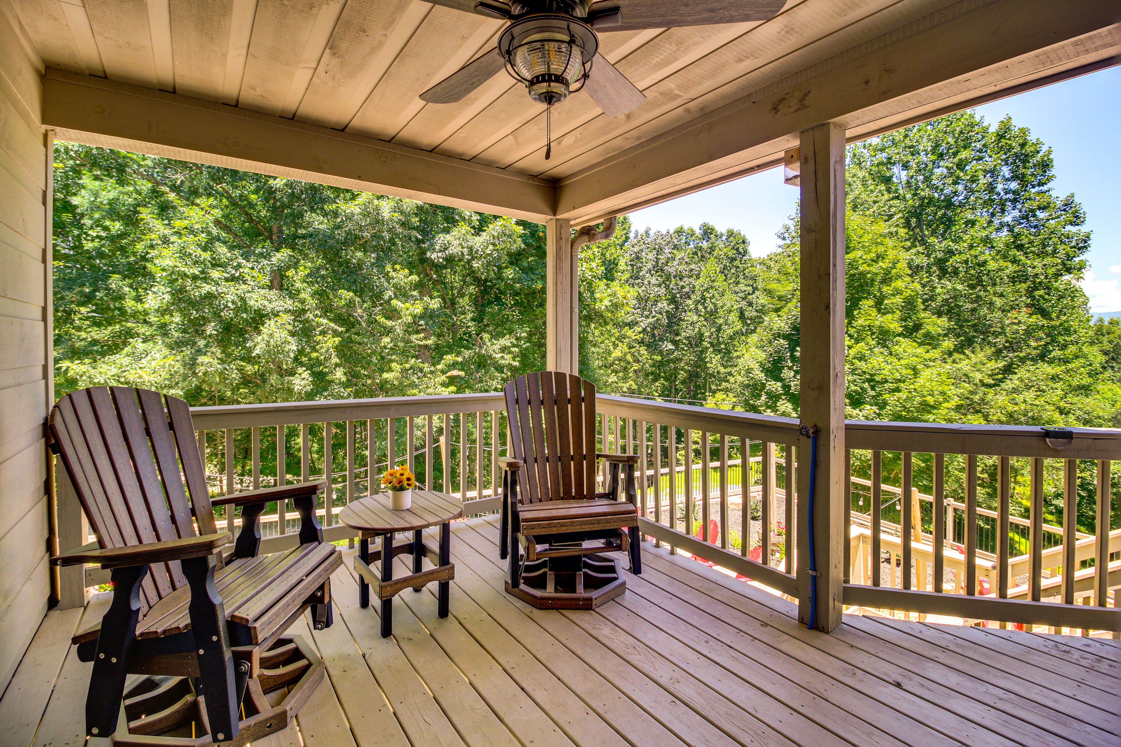 Furnished Deck/Balcony